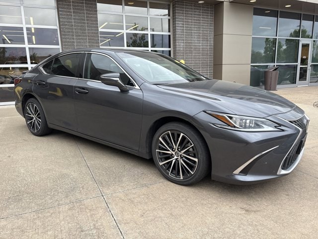 Used 2023 Lexus ES 250 with VIN 58AD11D18PU011973 for sale in Kansas City