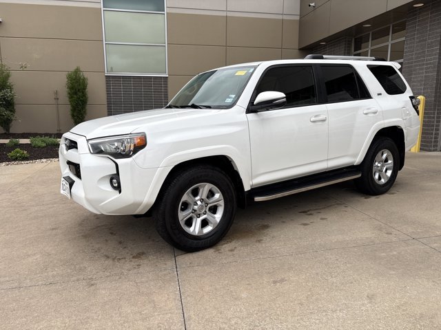 2023 Toyota 4Runner SR5 Premium photo 2