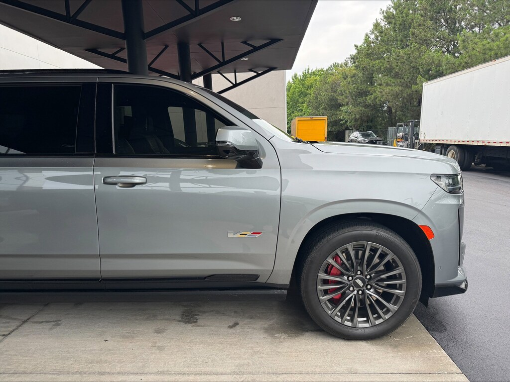 Used 2023 CADILLAC Escalade ESV AWD V-Series Sport Utility