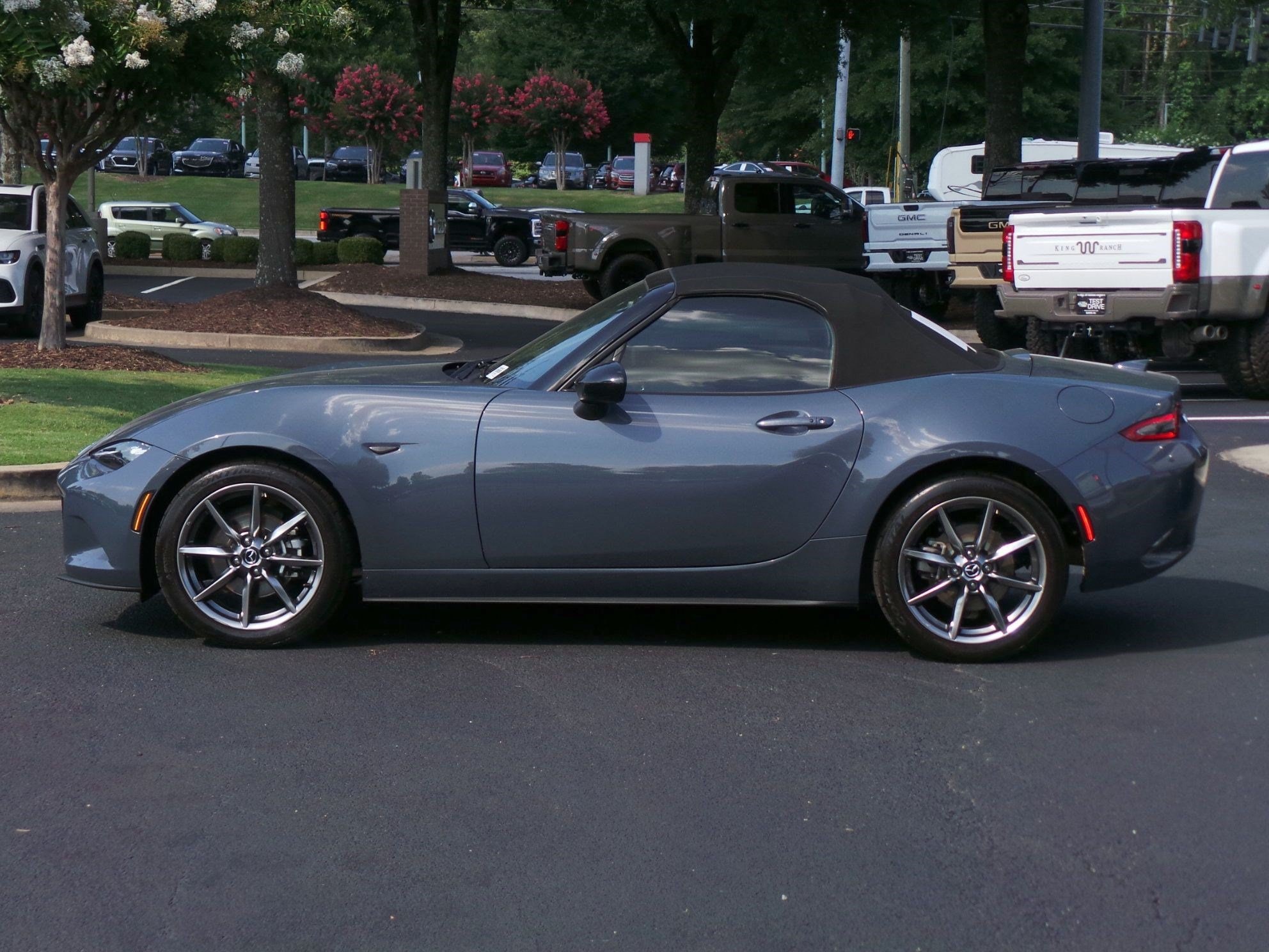 Mazda MX-5 Miata Grand Touring