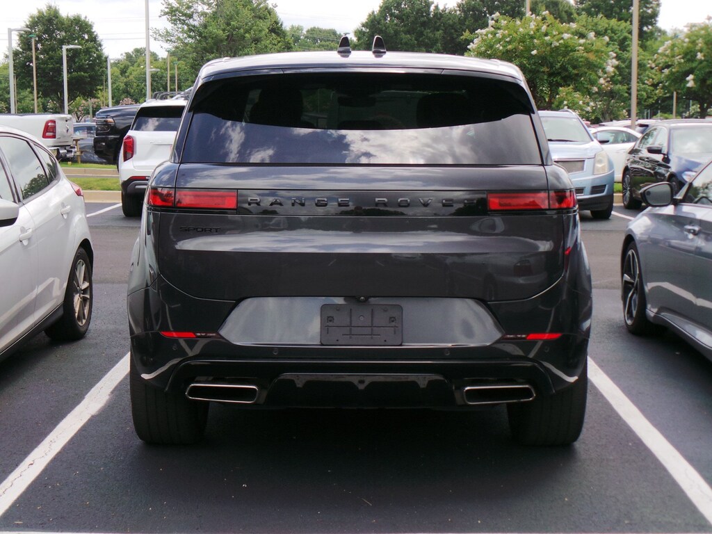 Used 2025 Land Rover Range Rover Sport Dynamic SE SUV