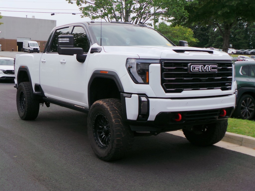 Used 2024 GMC Sierra 2500HD AT4 Pickup