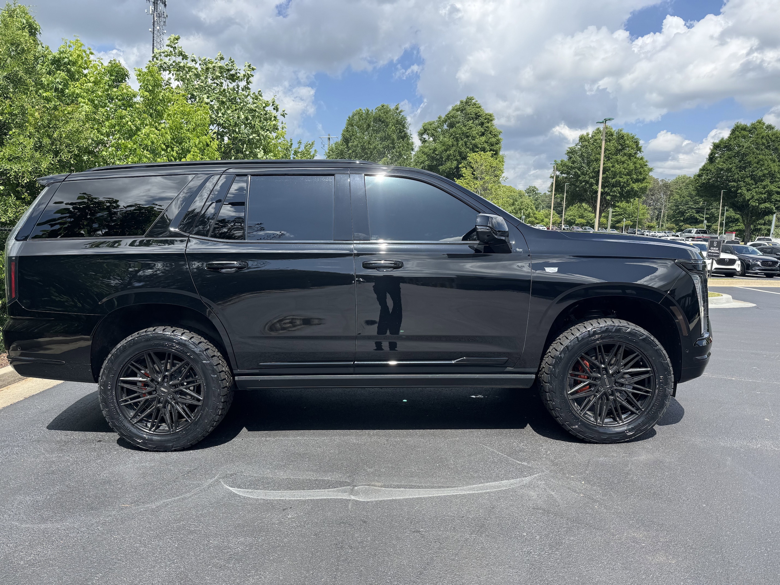 2025 CADILLAC Escalade 4WD Sport photo 4