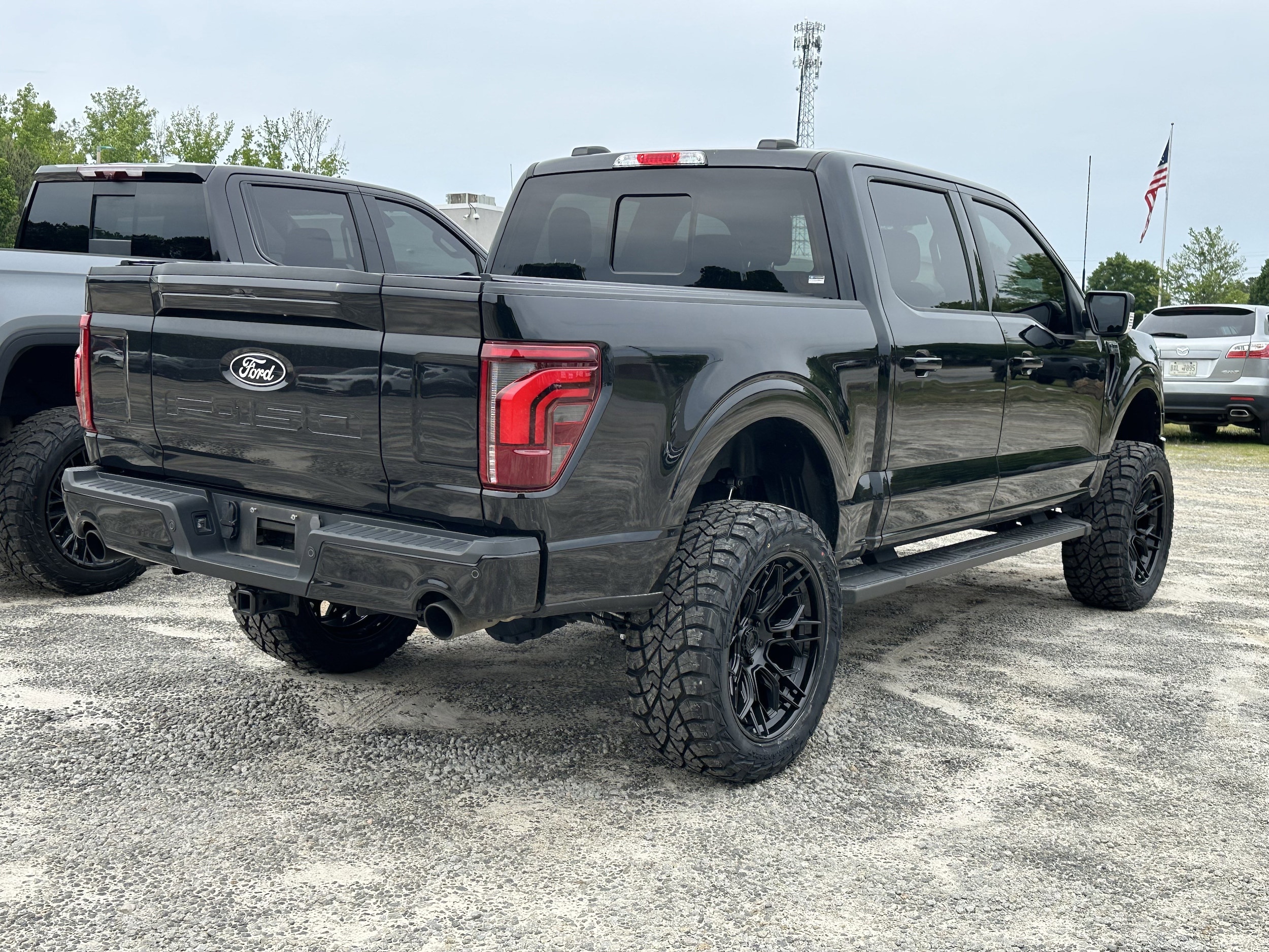 2024 Ford F-150 LARIAT photo 6