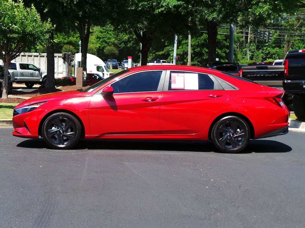 Used 2022 Hyundai Elantra SEL Sedan