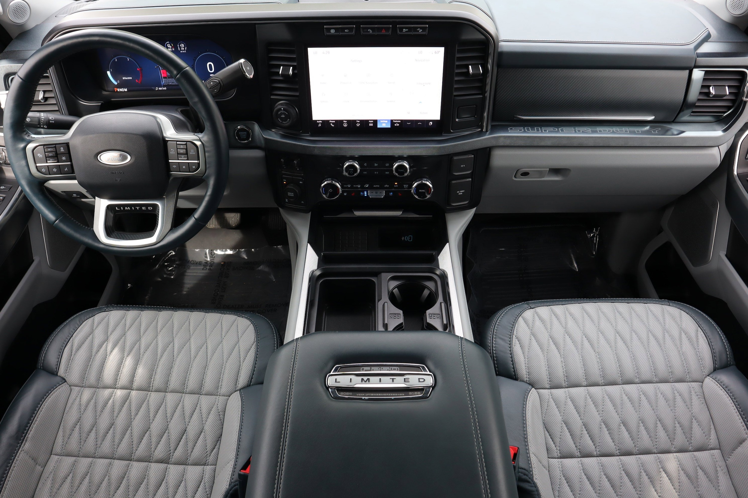 2024 Ford Super Duty F-250 SRW Limited photo 5