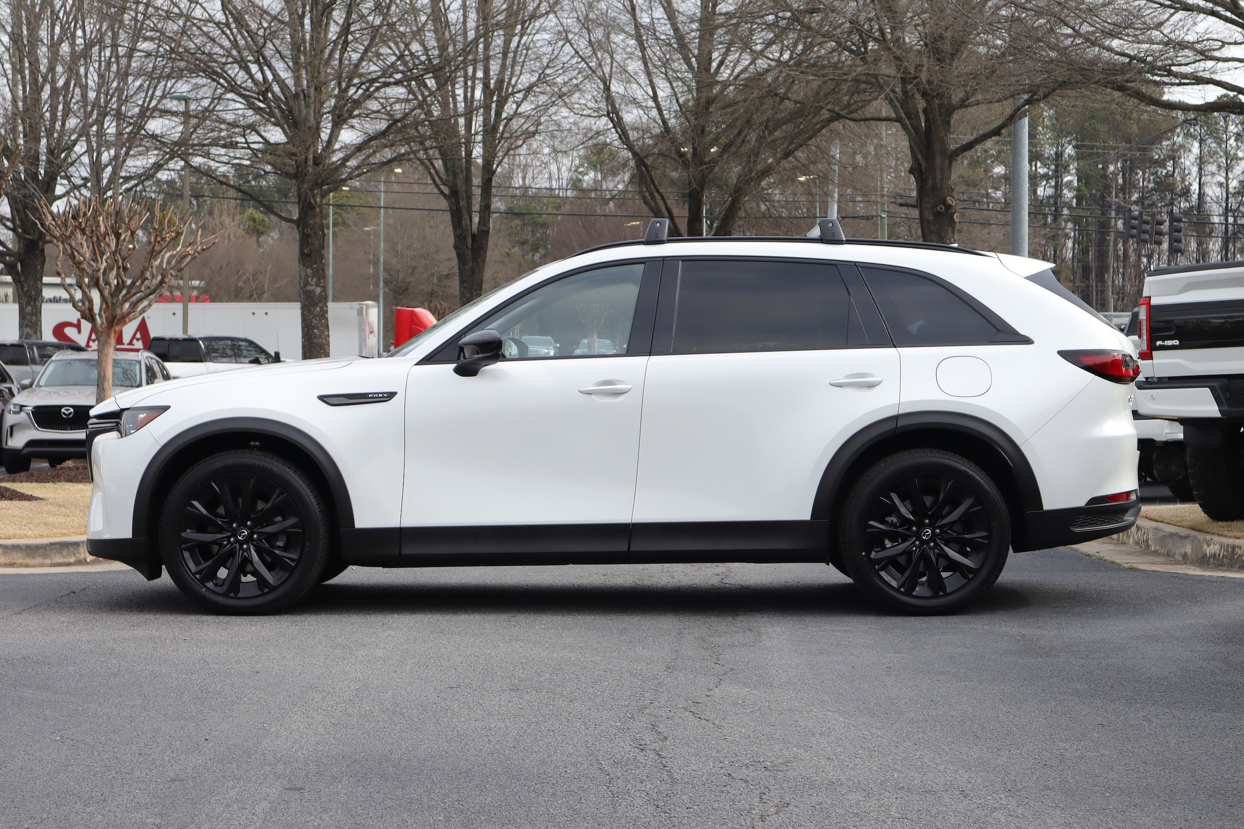 2025 Mazda CX-90 Phev Premium Sport photo 4