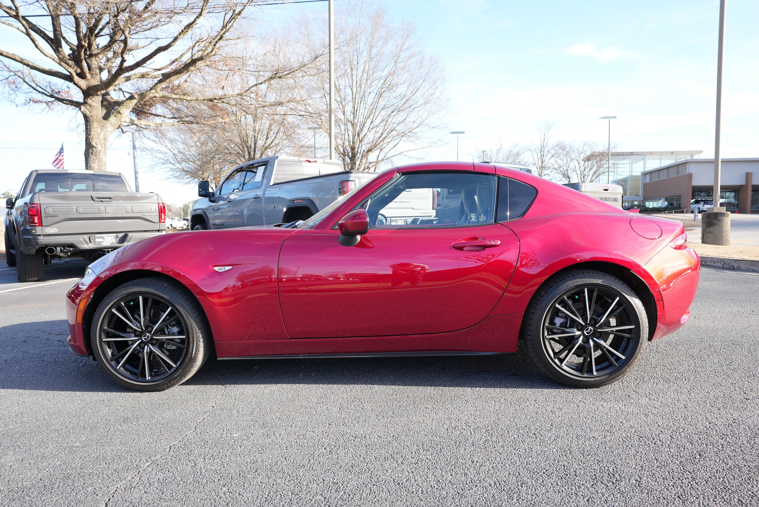 2025 Mazda MX-5 Miata RF Grand Touring photo 4