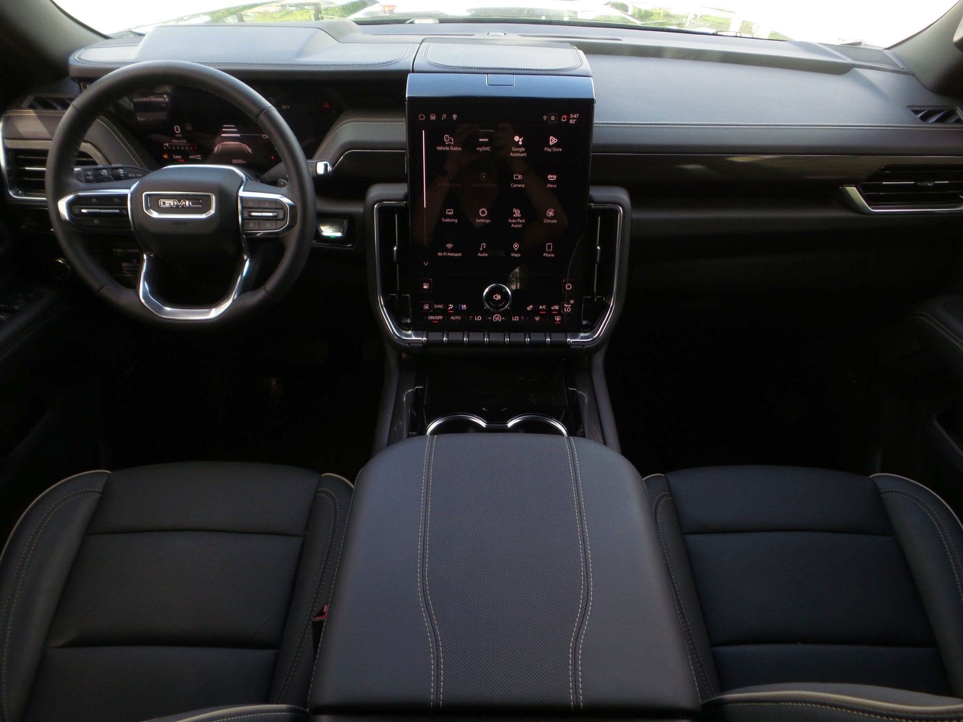 2025 GMC Yukon Elevation
