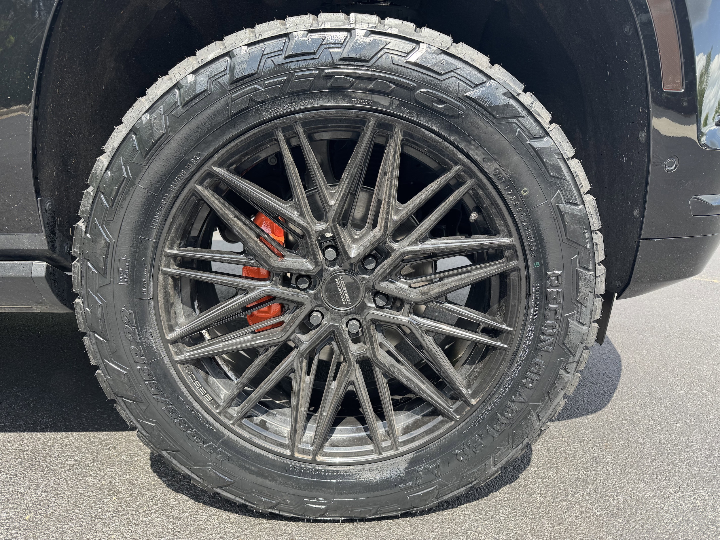 2025 CADILLAC Escalade 4WD Sport photo 5