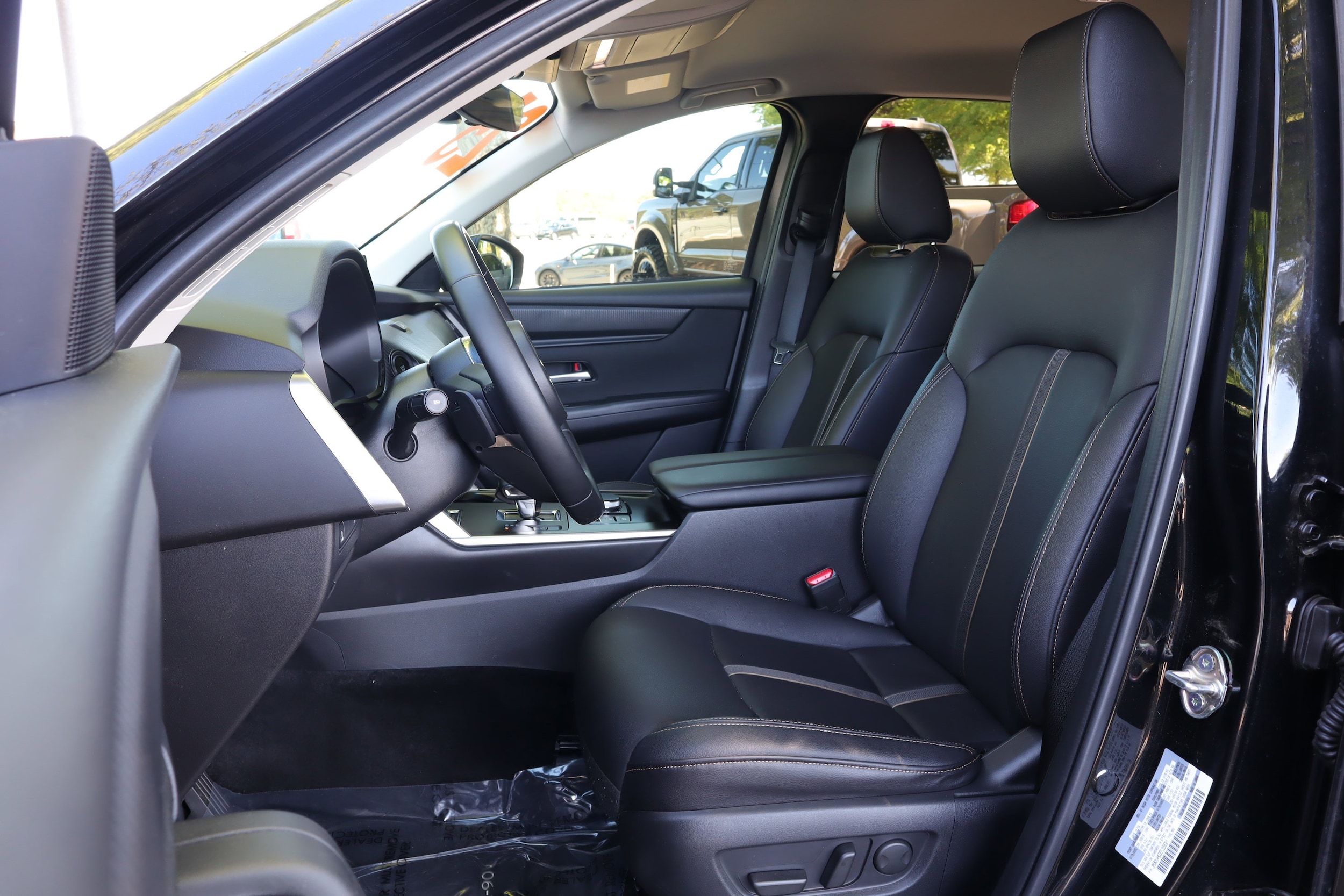 2025 Mazda CX-90 Select Package photo 3