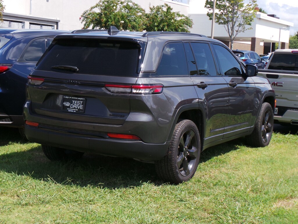 Used 2025 Jeep Grand Cherokee Limited SUV