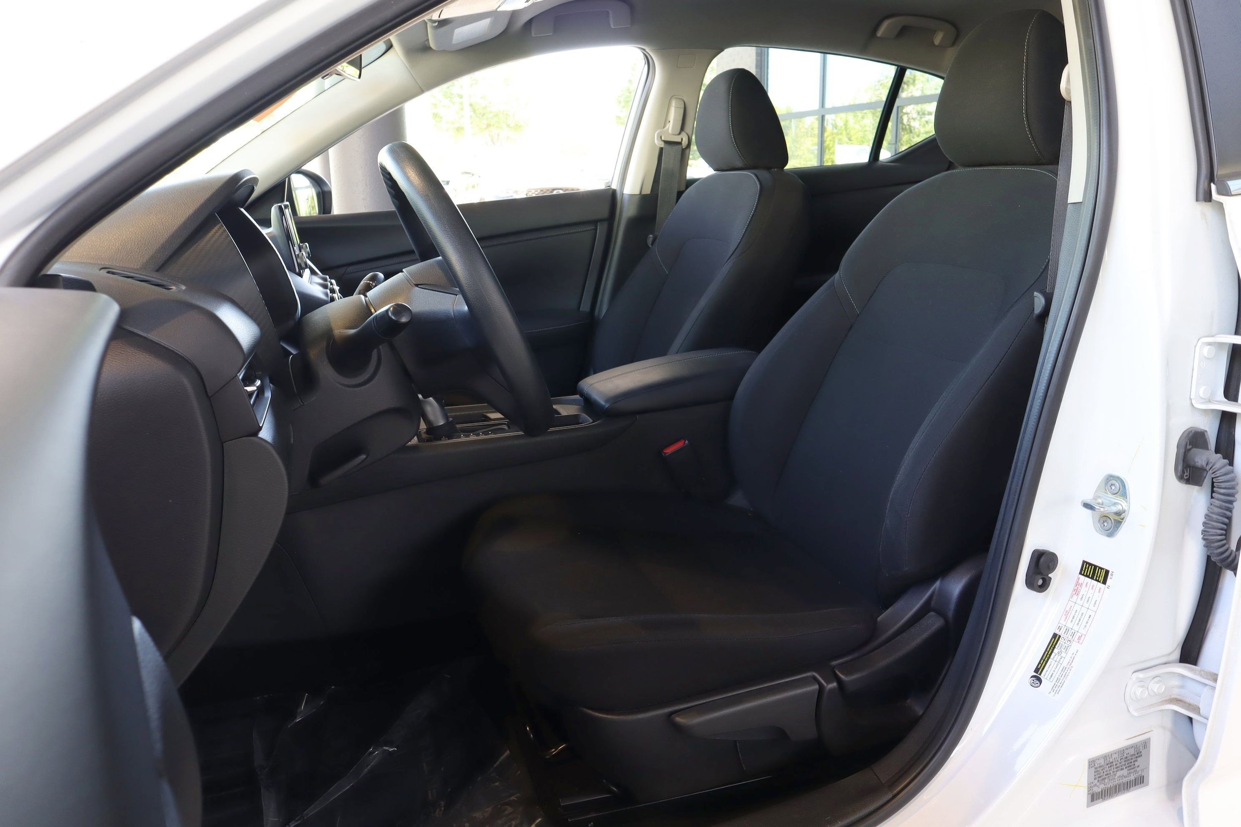 2024 Nissan Sentra S photo 3