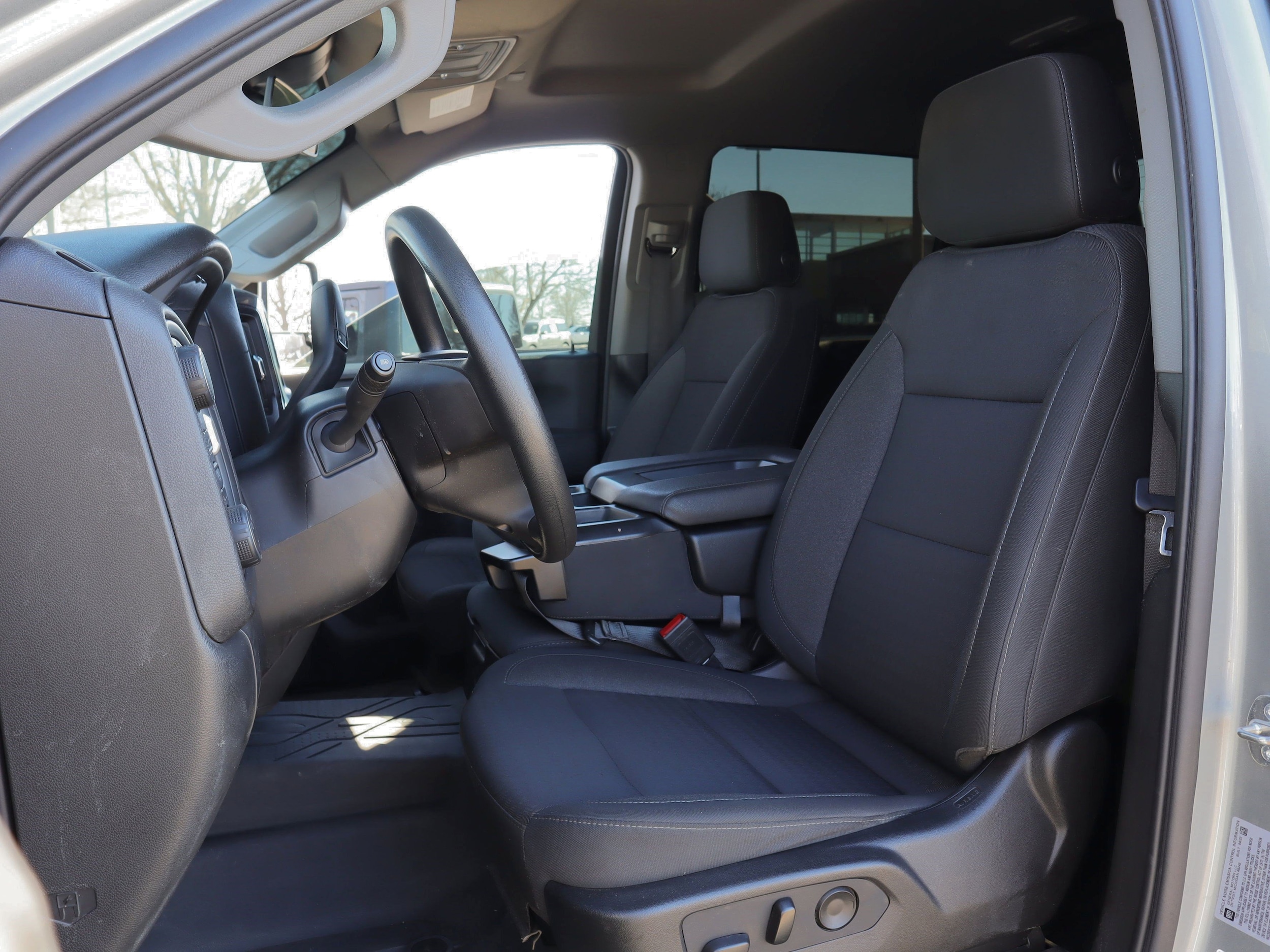 2024 Chevrolet Silverado 2500HD Custom photo 5