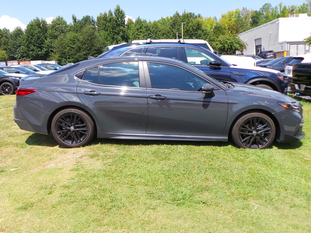 Used 2026 Toyota Camry SE Sedan