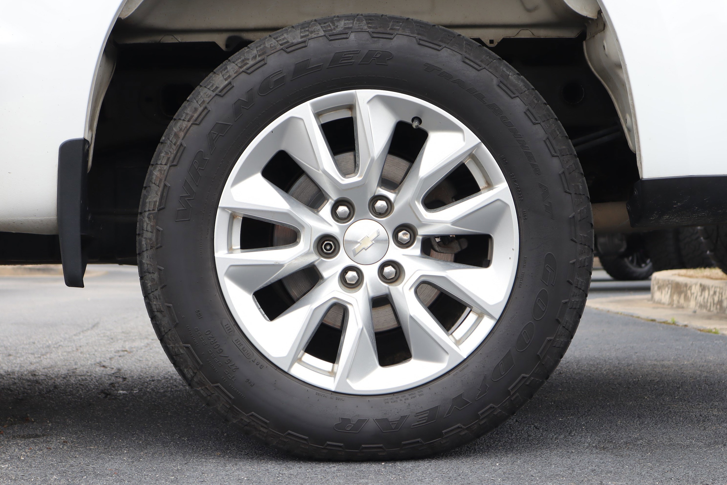 2019 Chevrolet Silverado 1500 Custom photo 5