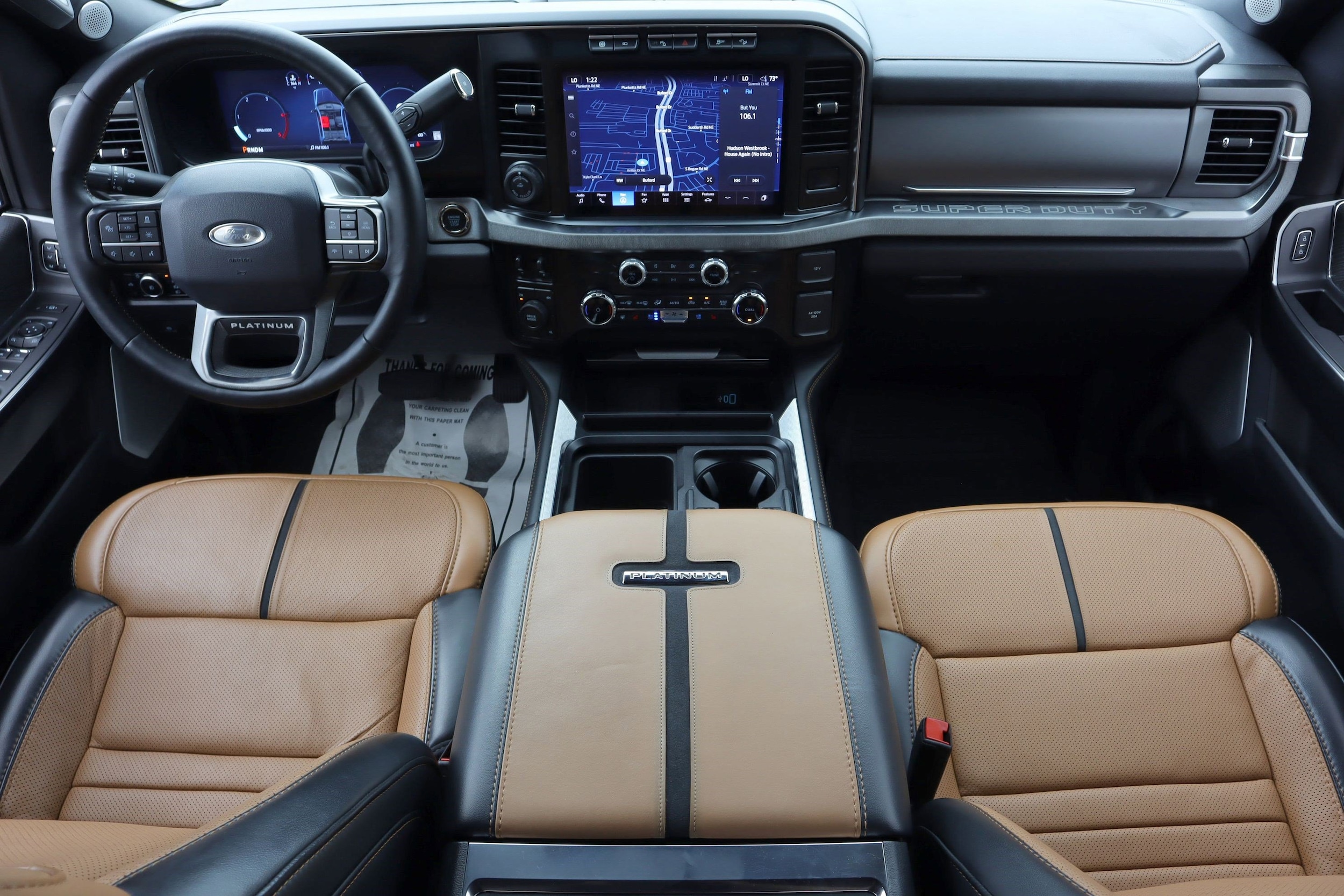 2024 Ford Super Duty F-450 DRW Platinum photo 6