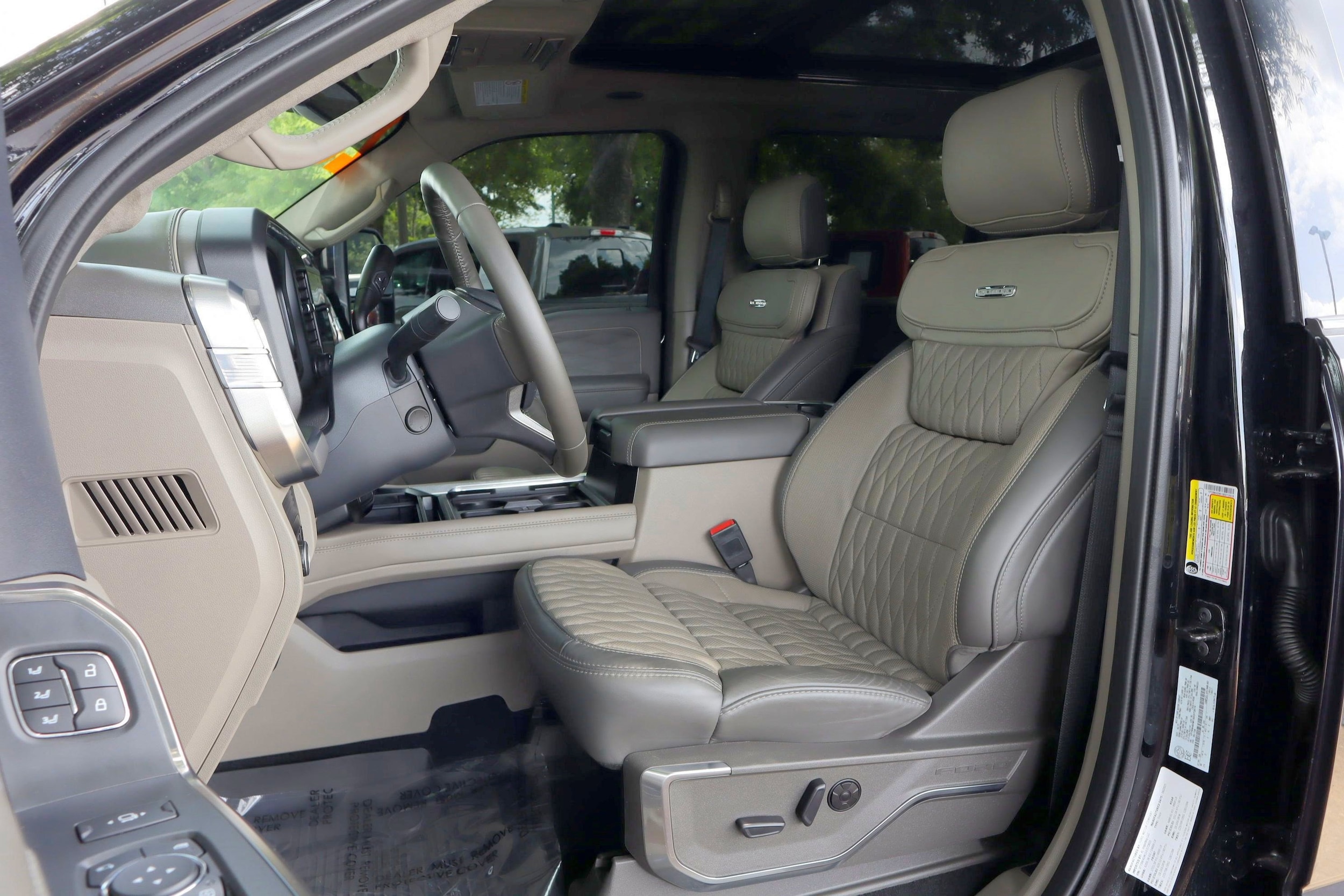 Ford Super Duty F-450 DRW Platinum