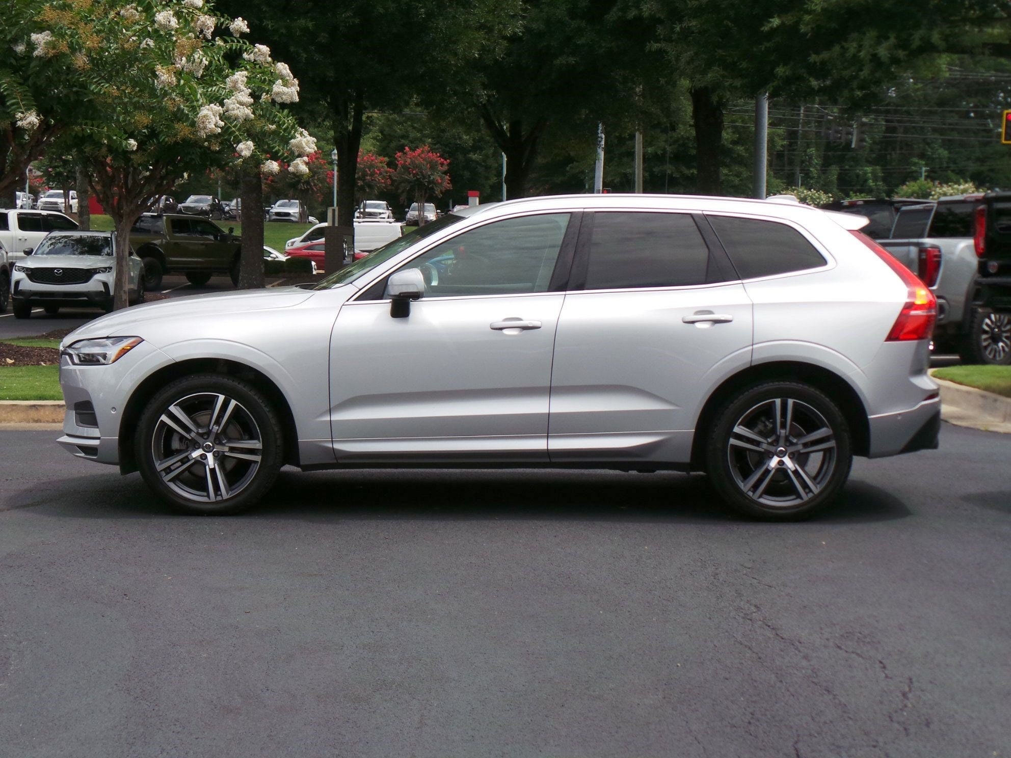 2019 Volvo XC60 Momentum