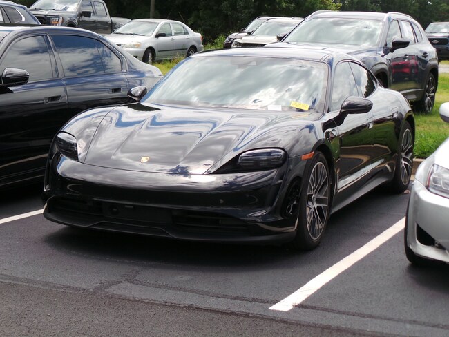 2022 Porsche Taycan Sedan