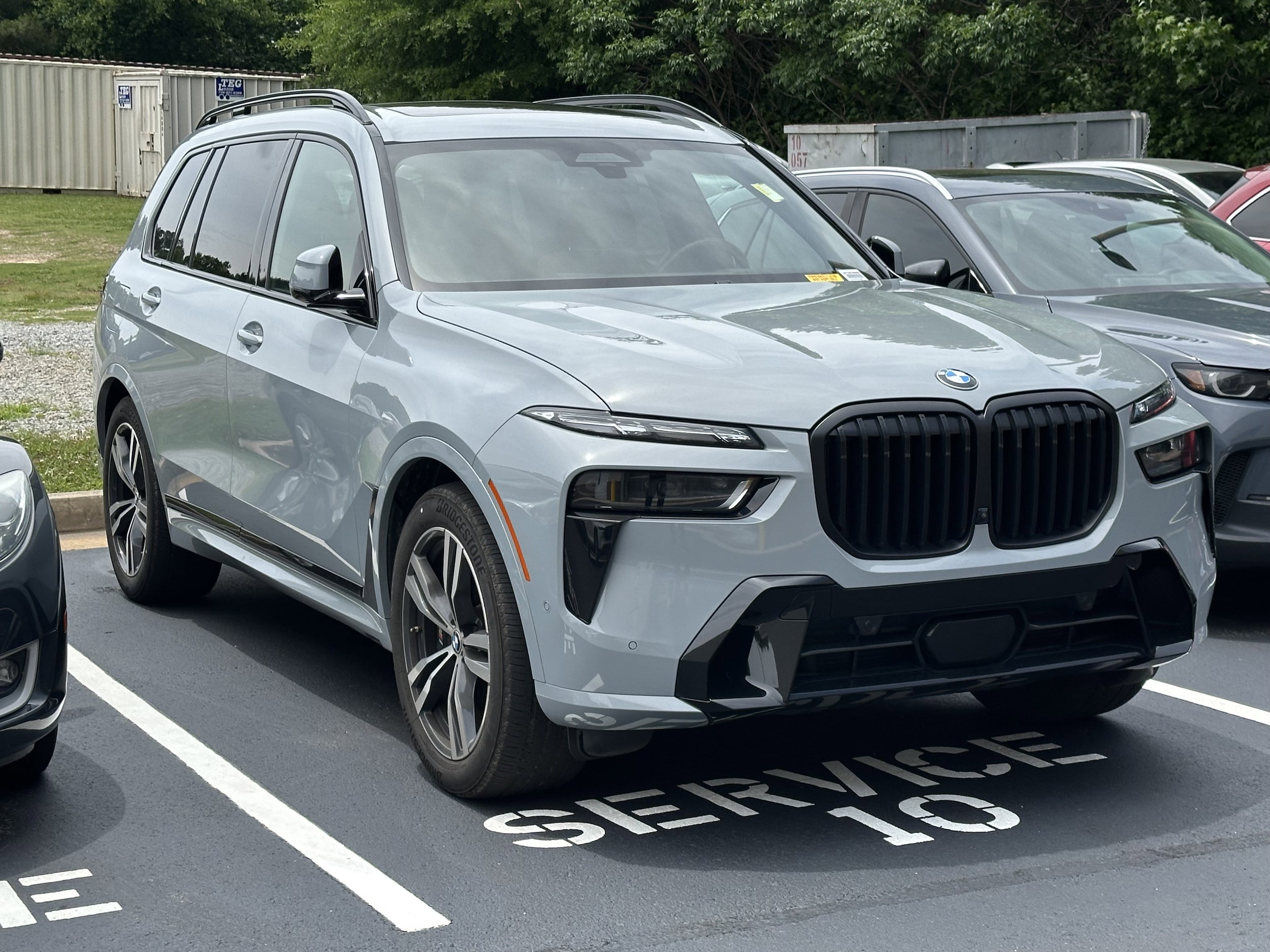 2024 BMW X7 xDrive40i photo 2