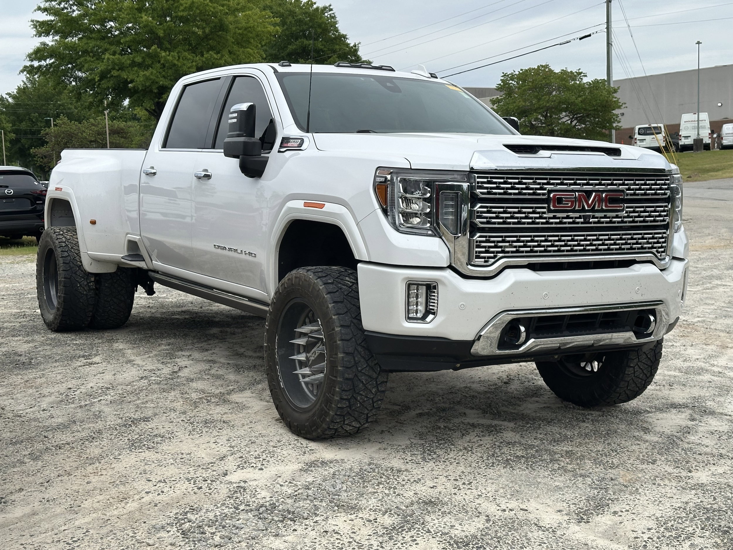 2021 GMC Sierra 3500HD Denali photo 2