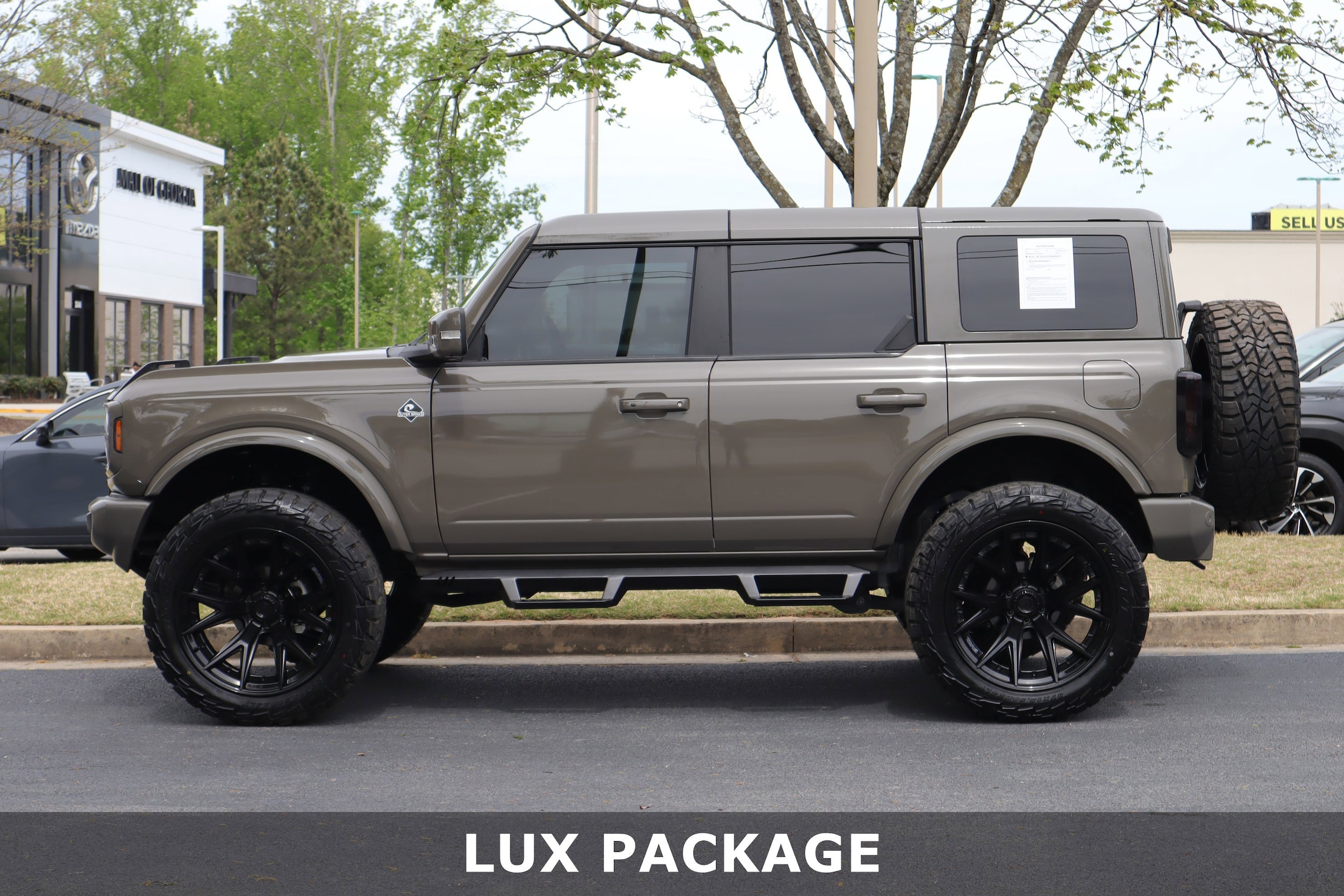 2025 Ford Bronco Outer Banks photo 4