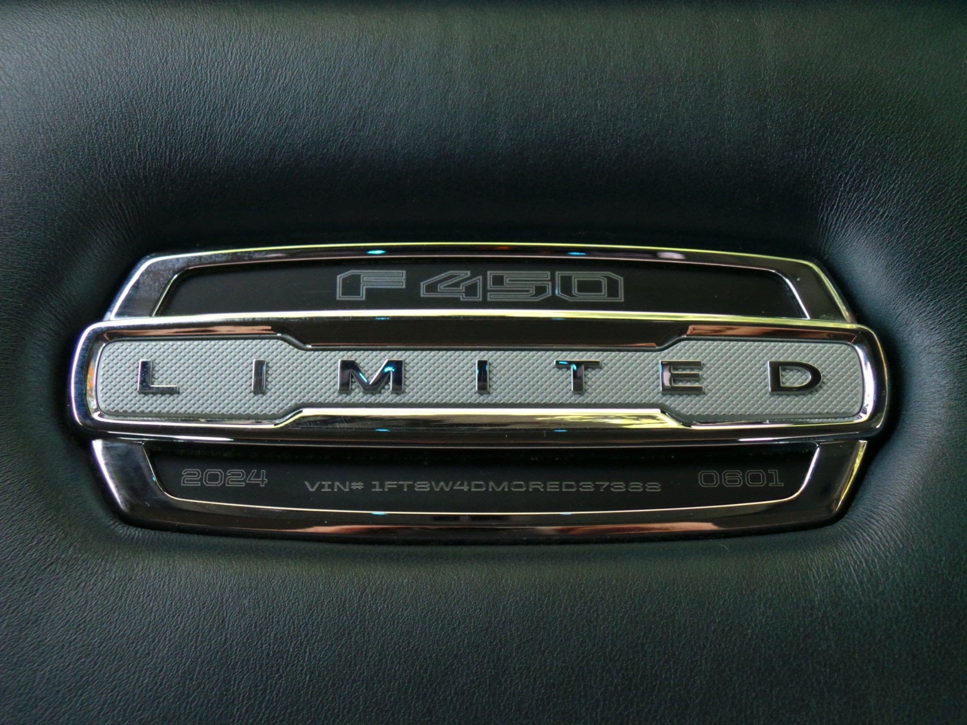 2024 Ford Super Duty F-450 DRW Limited