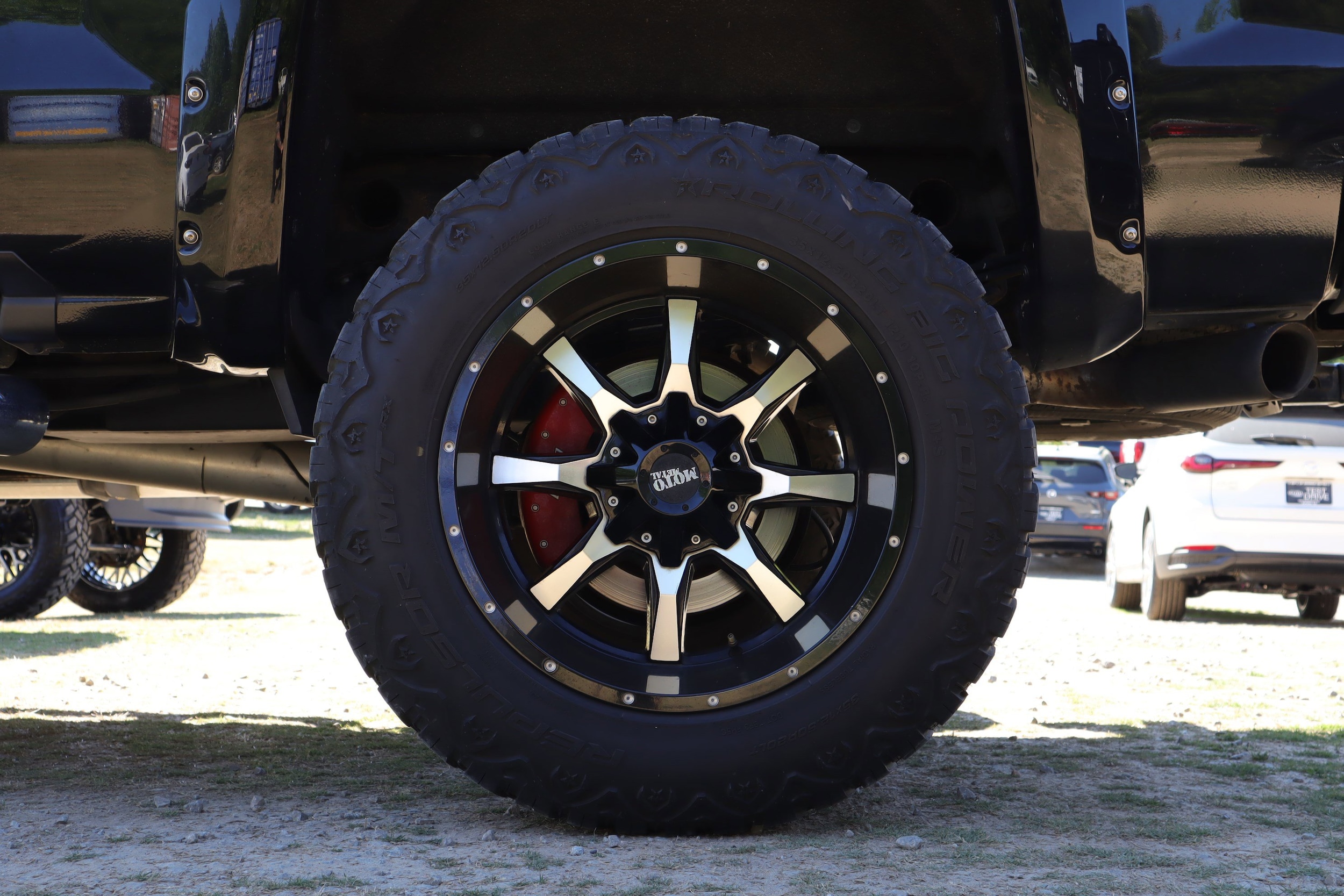 2017 Chevrolet Silverado 1500 LT photo 5