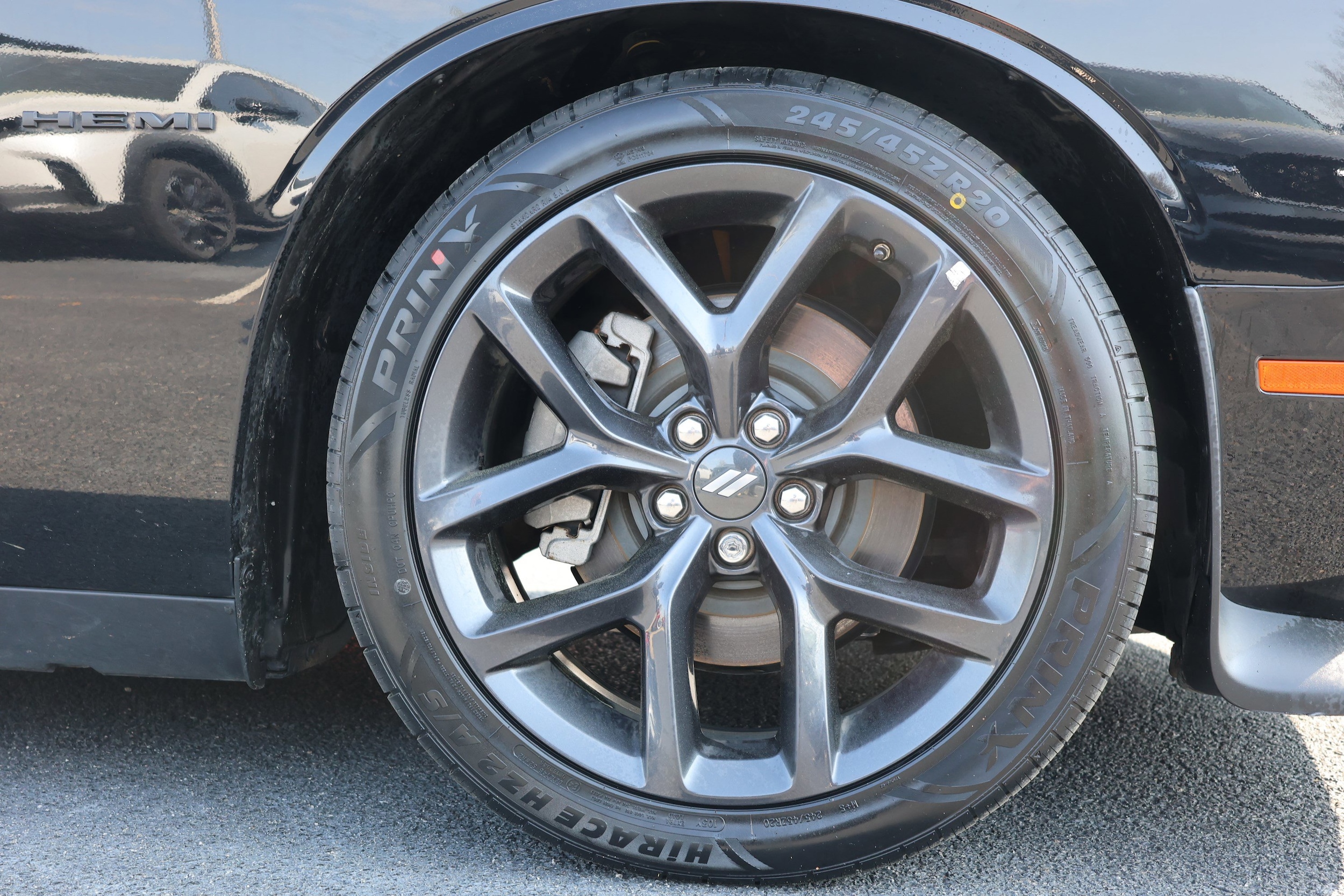 2022 Dodge Challenger R/T photo 4