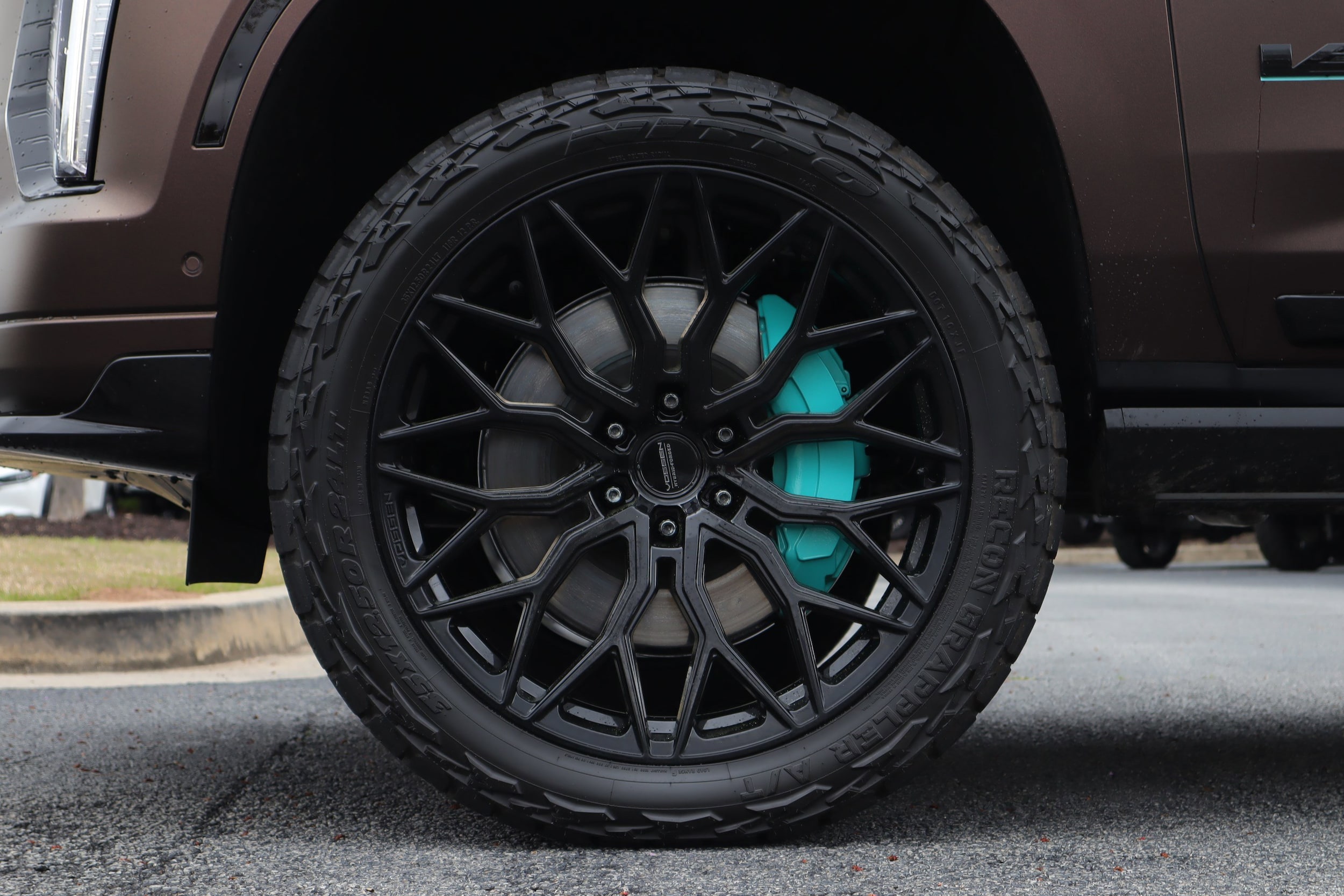 2025 CADILLAC Escalade AWD V-Series photo 4