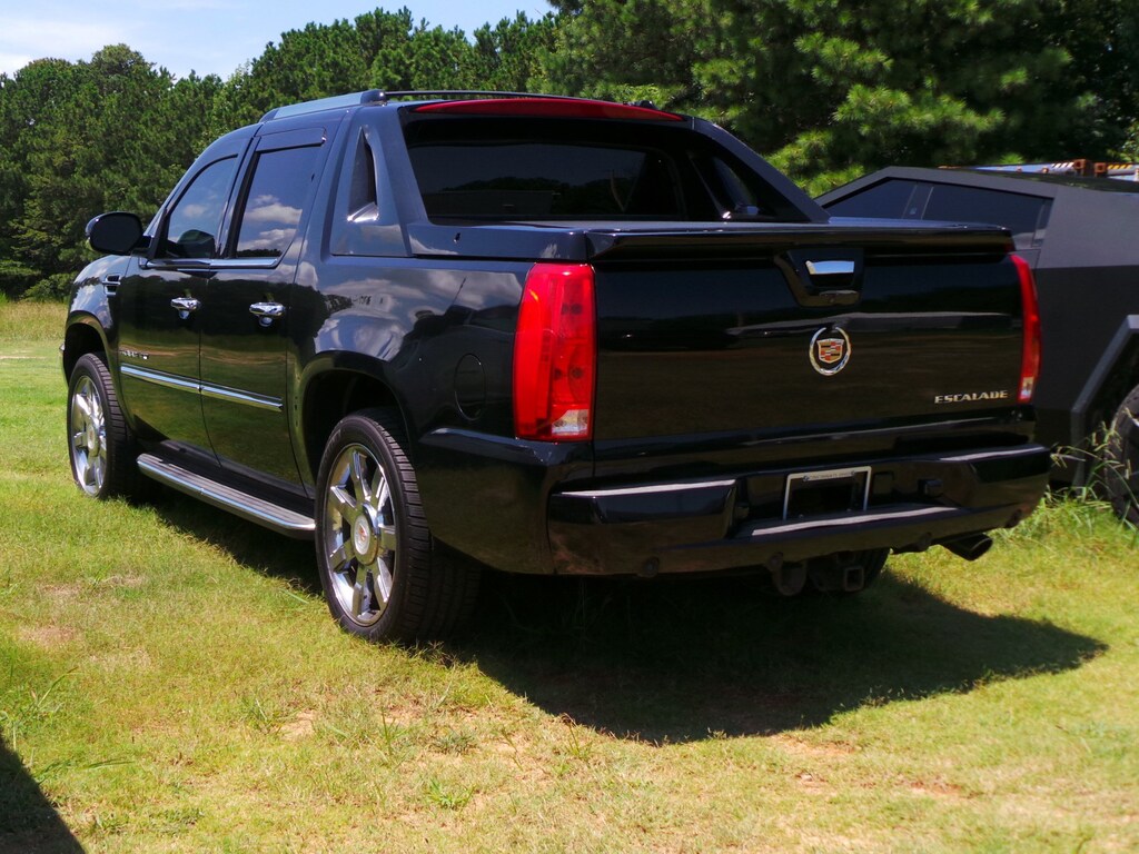 Used 2013 CADILLAC Escalade EXT Luxury Pickup