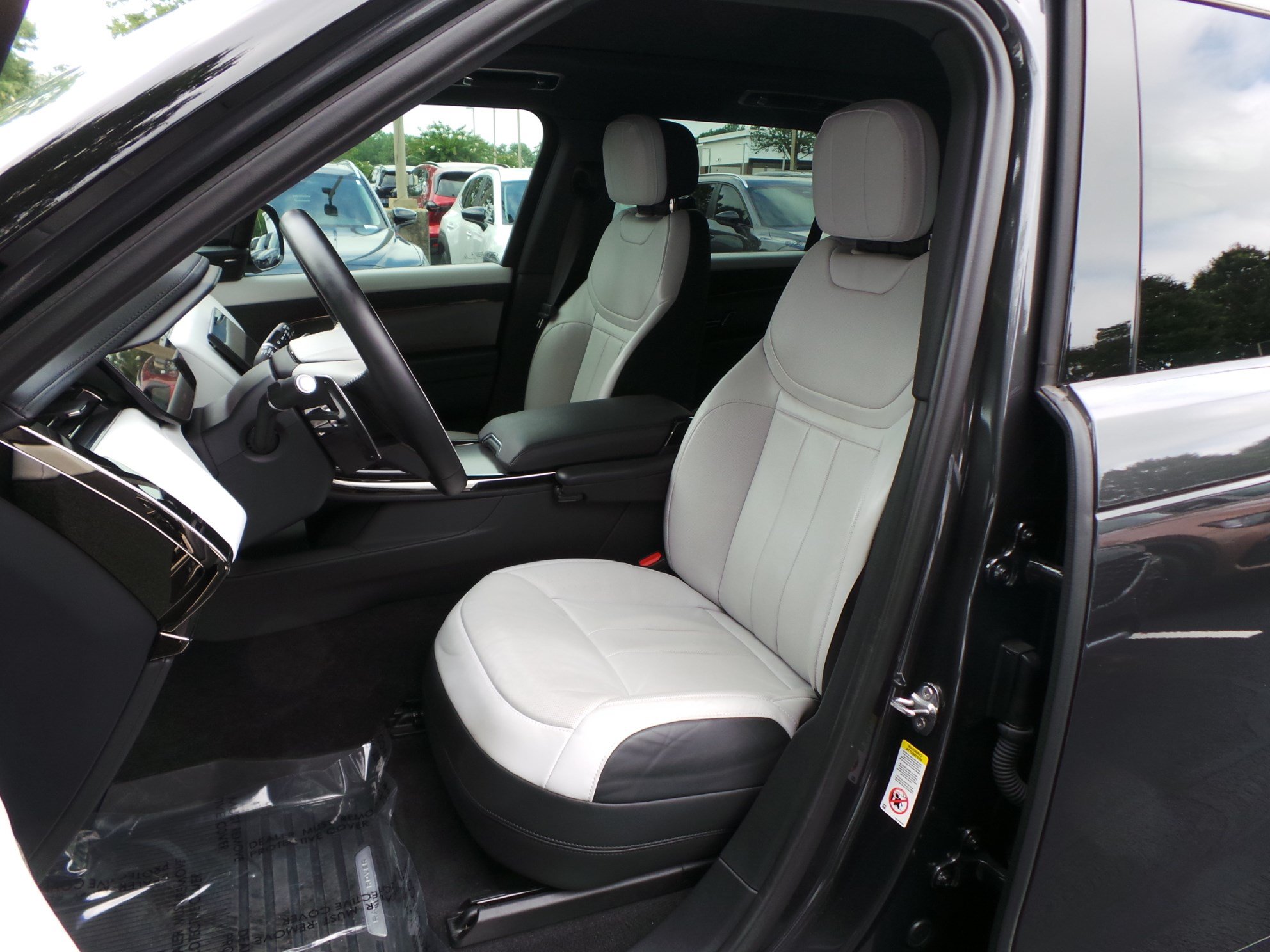 2025 Land Rover Range Rover Sport Dynamic SE