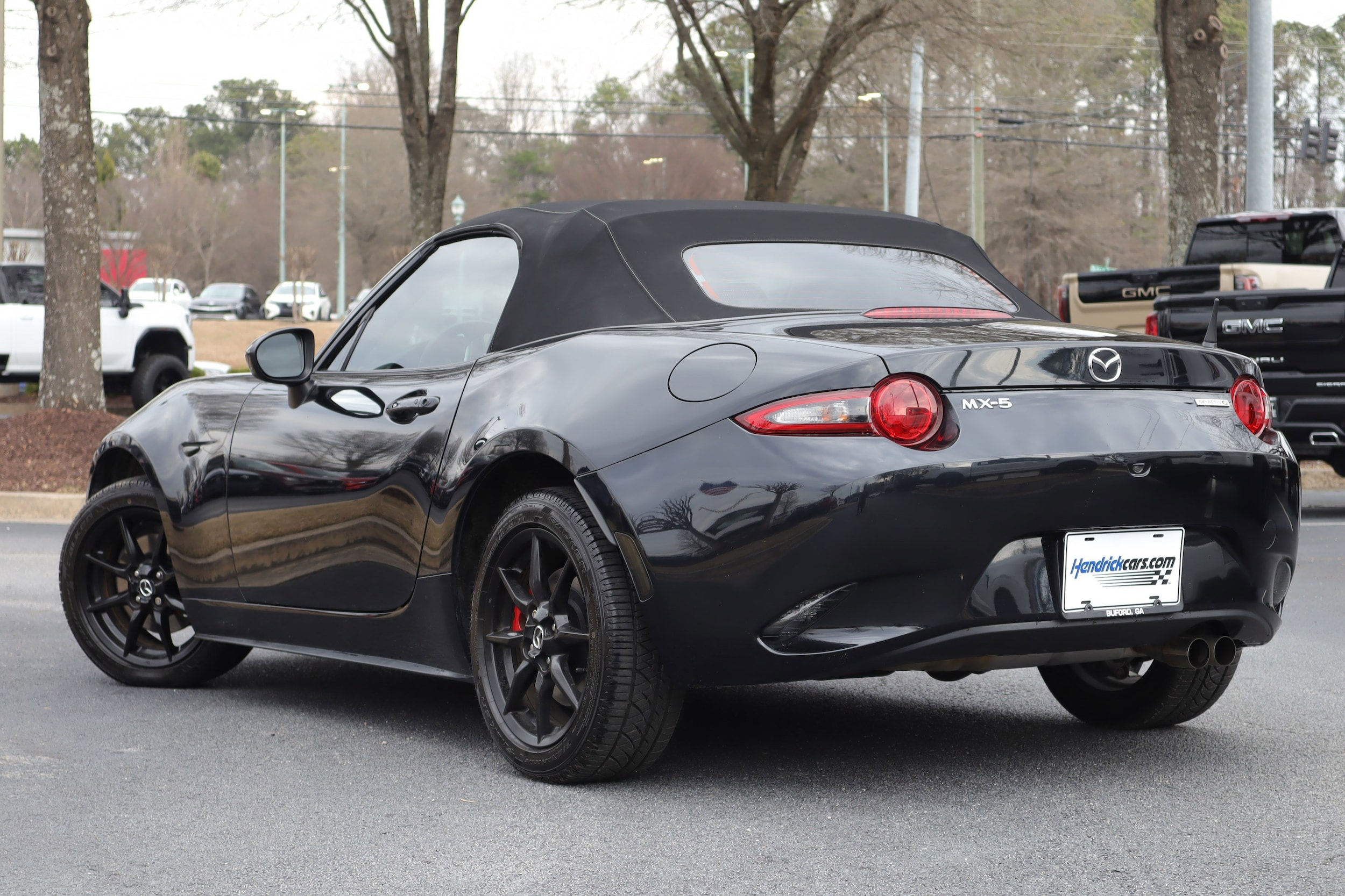 2023 Mazda MX-5 Miata Sport photo 2