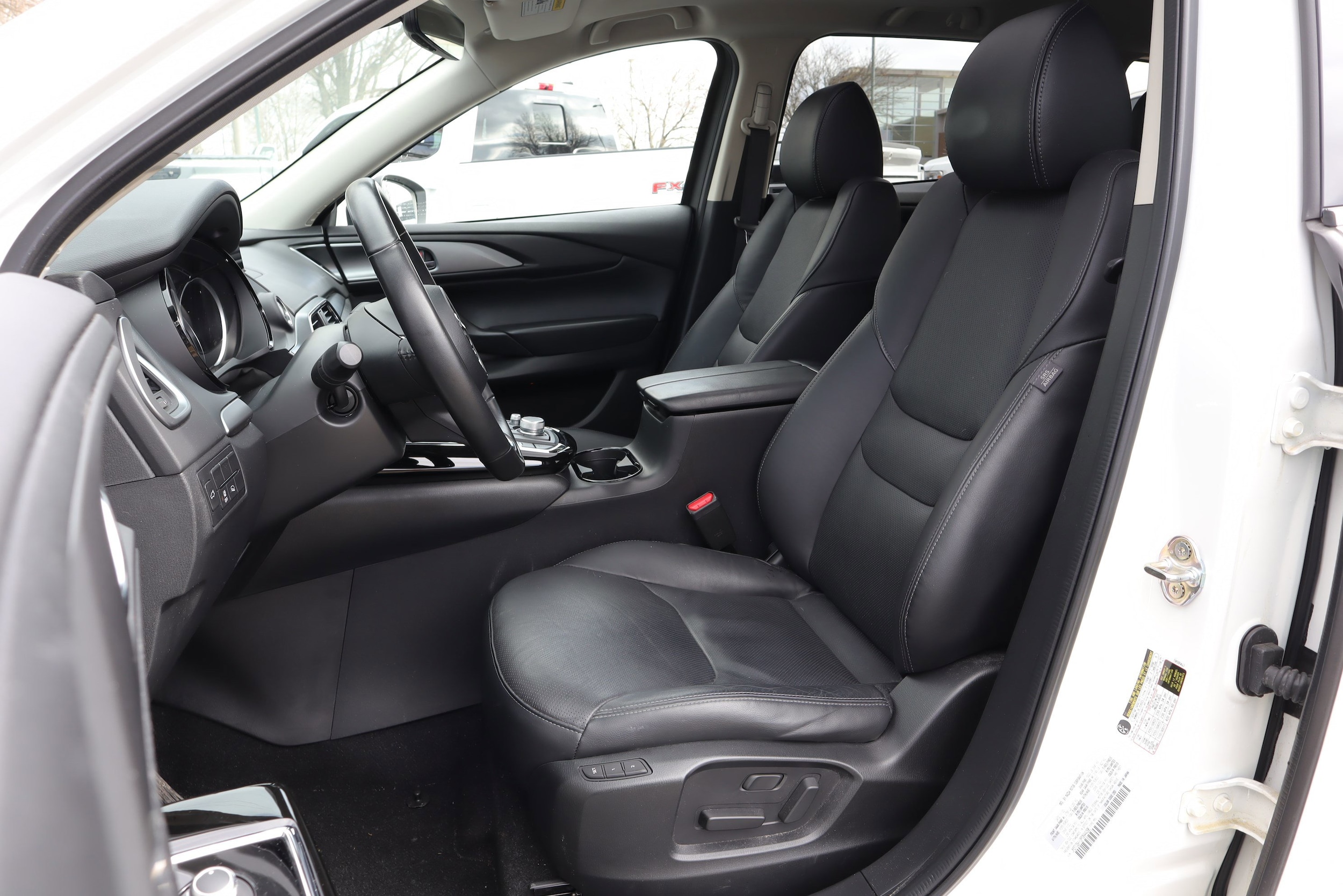 2023 Mazda CX-9 Touring Plus photo 3