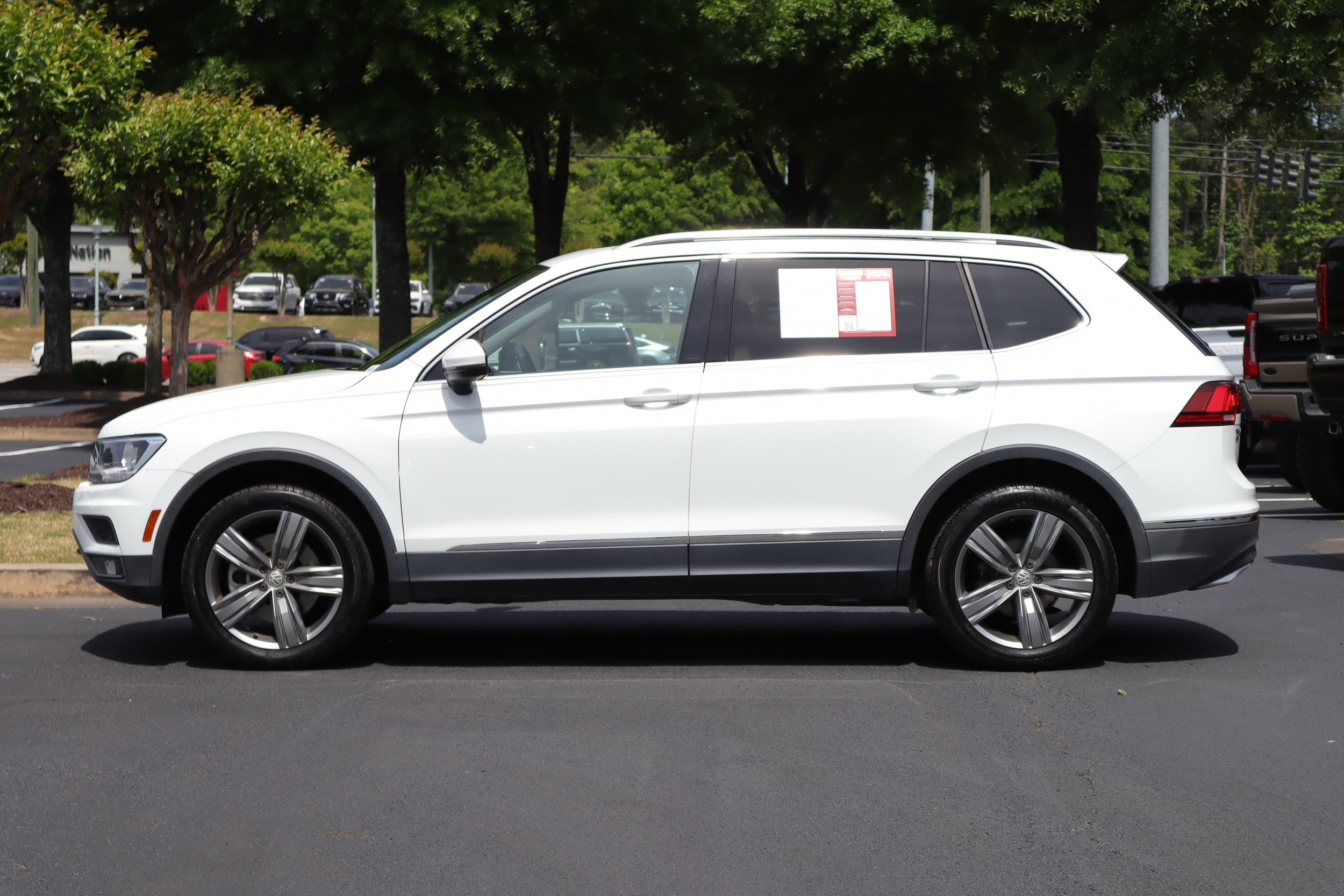 2021 Volkswagen Tiguan SEL photo 4