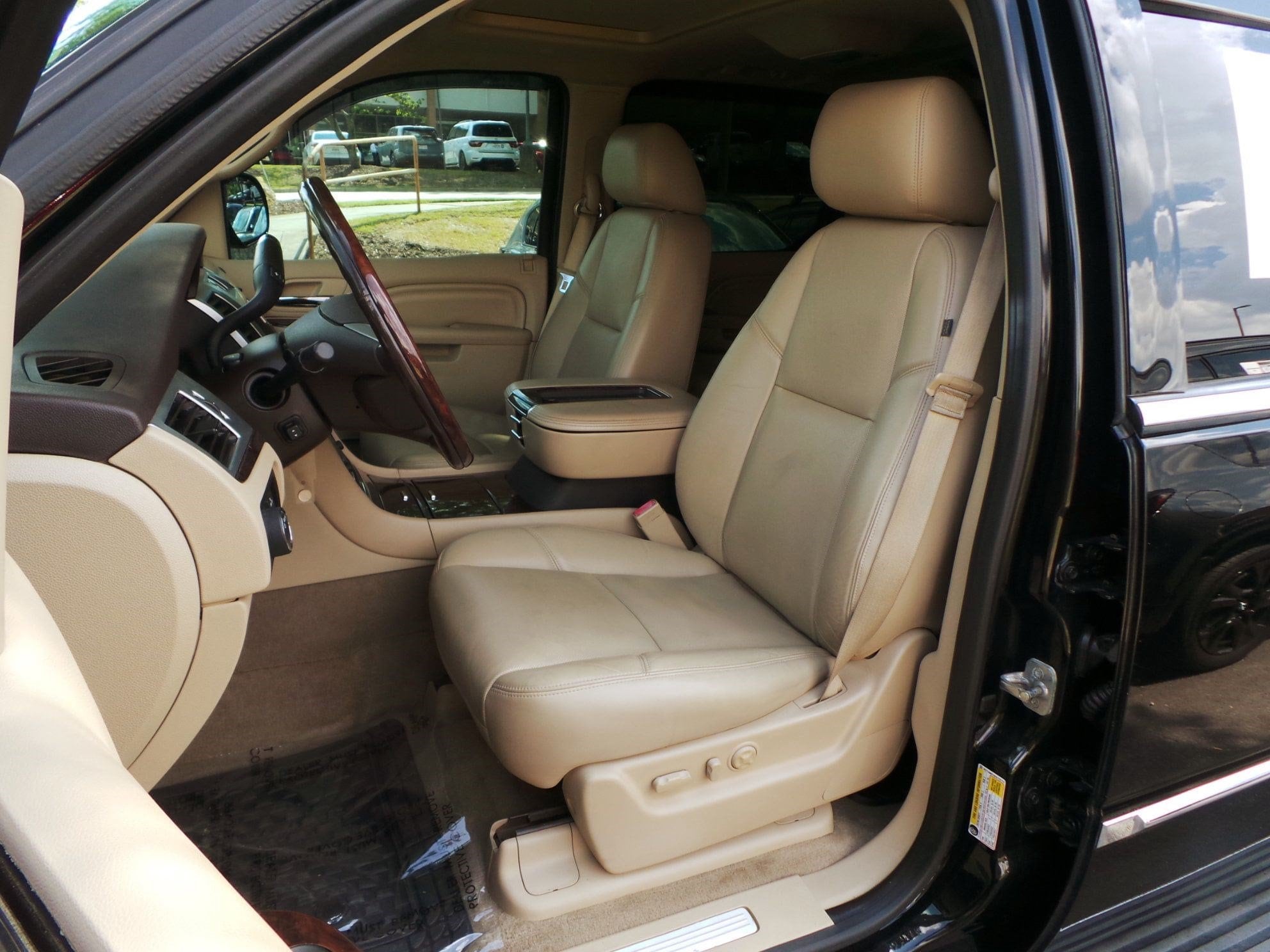 2013 CADILLAC Escalade EXT Luxury