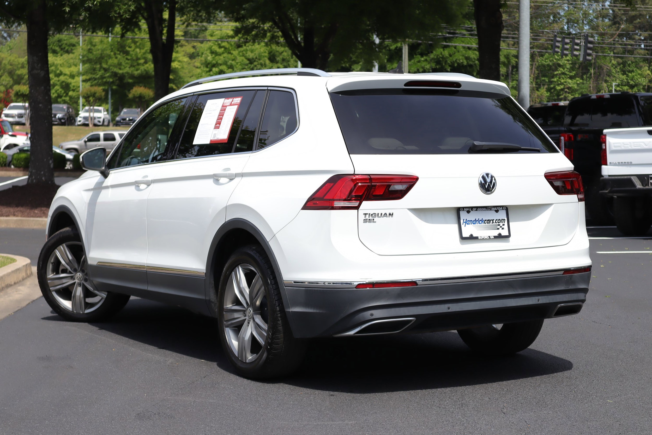 2021 Volkswagen Tiguan SEL photo 2