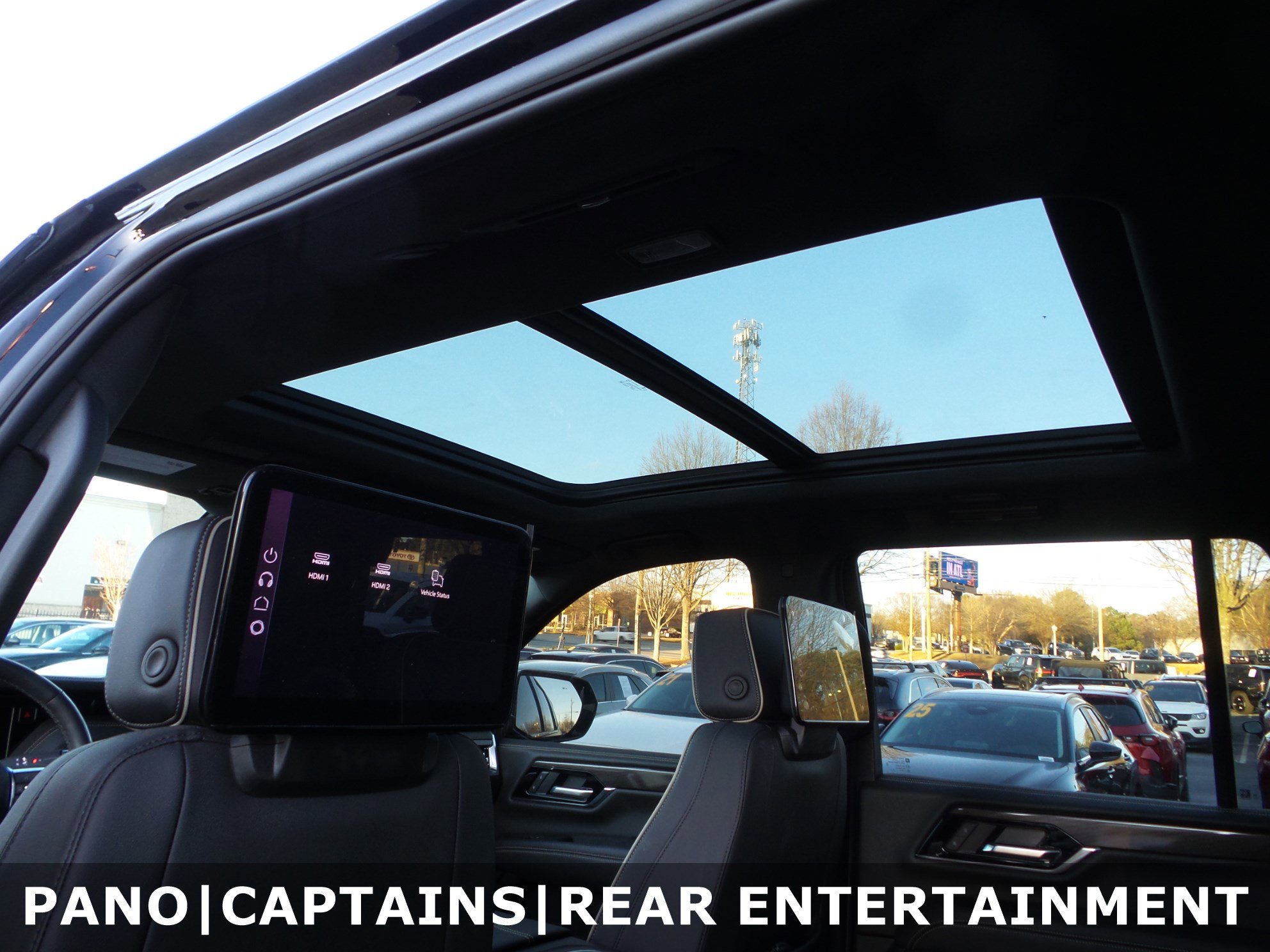 2025 GMC Yukon Elevation photo 4