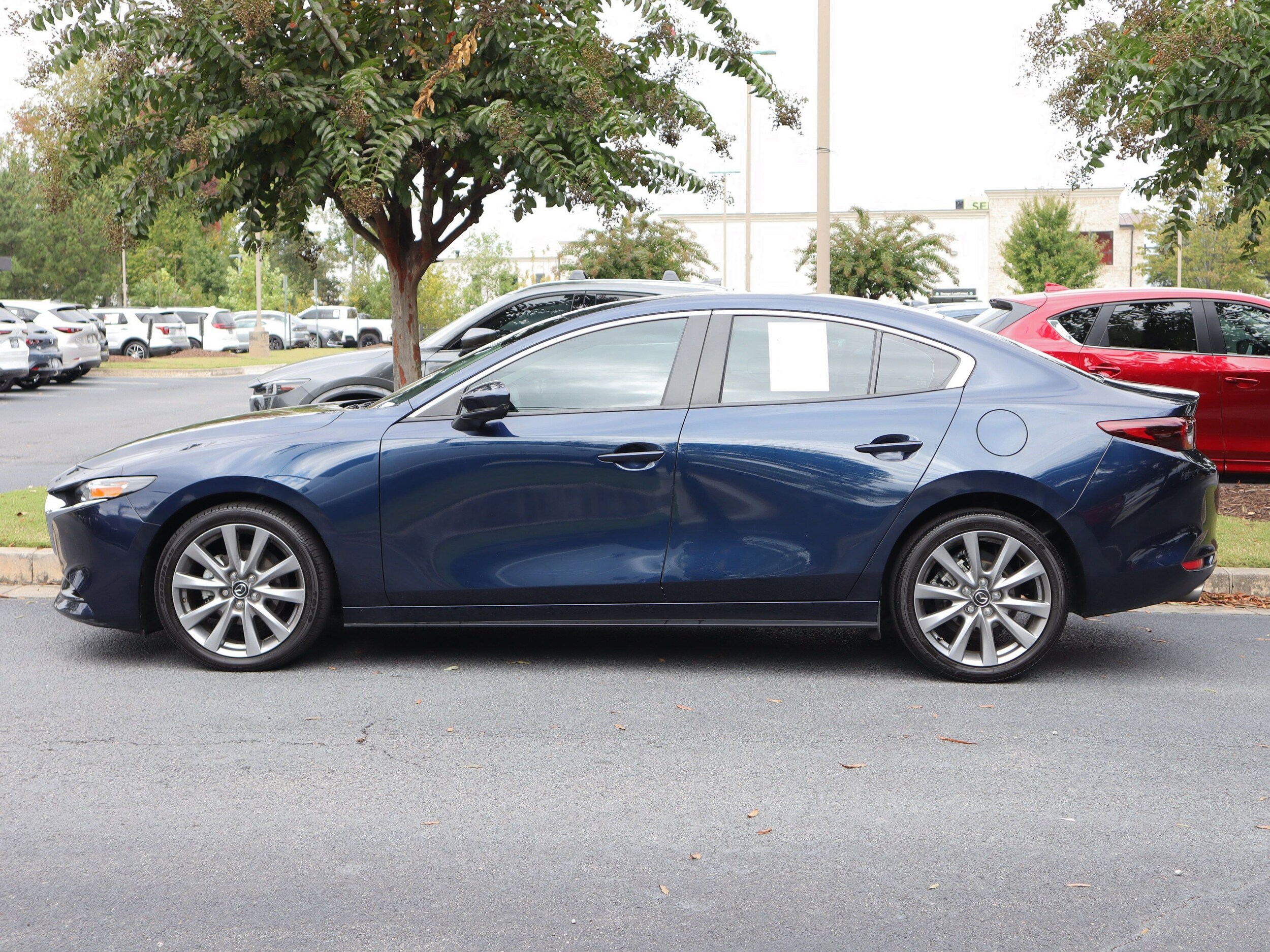 2022 Mazda Mazda3 Preferred photo 3