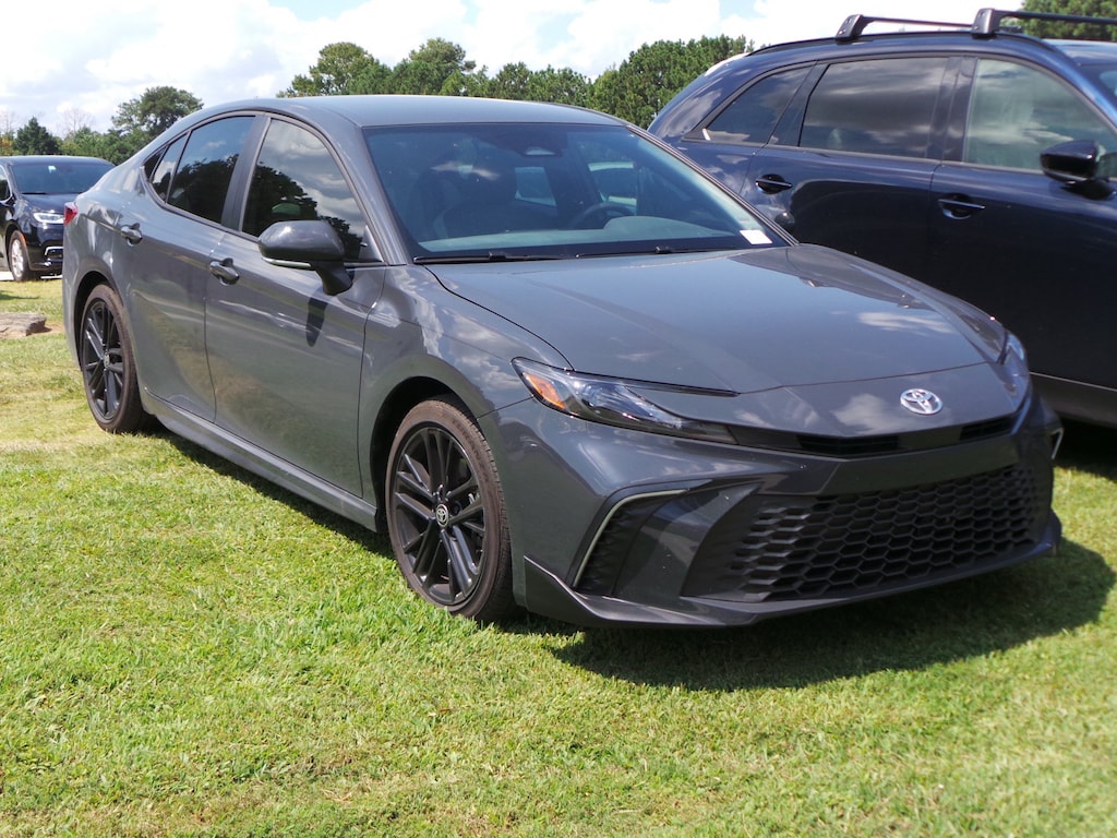 Used 2026 Toyota Camry SE Sedan