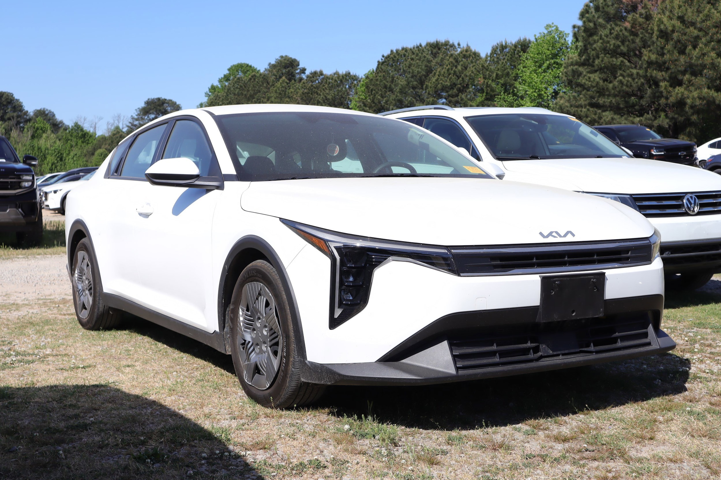 2025 Kia K4 LX photo 2