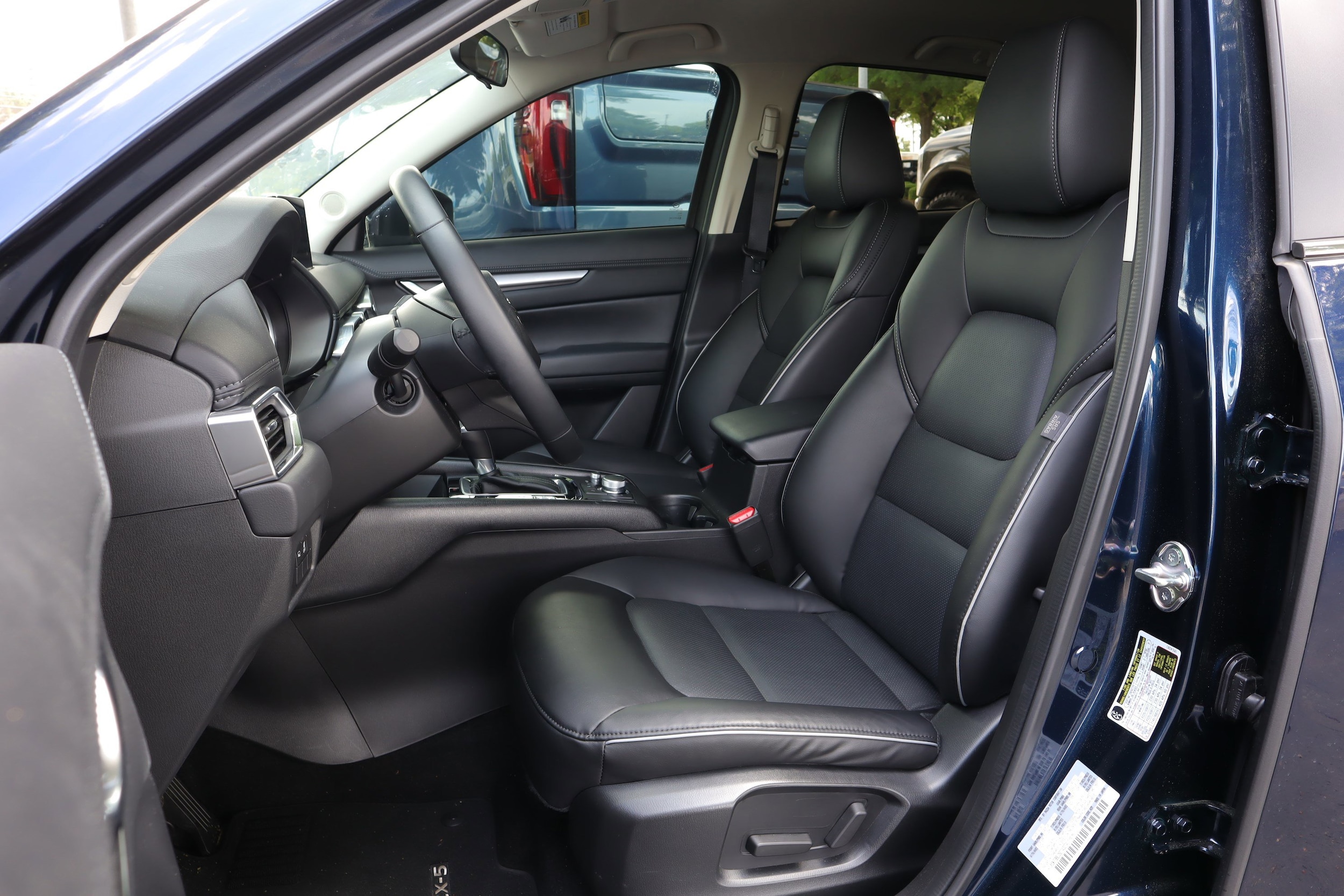 2025 Mazda CX-5 2.5 S Select Package photo 6