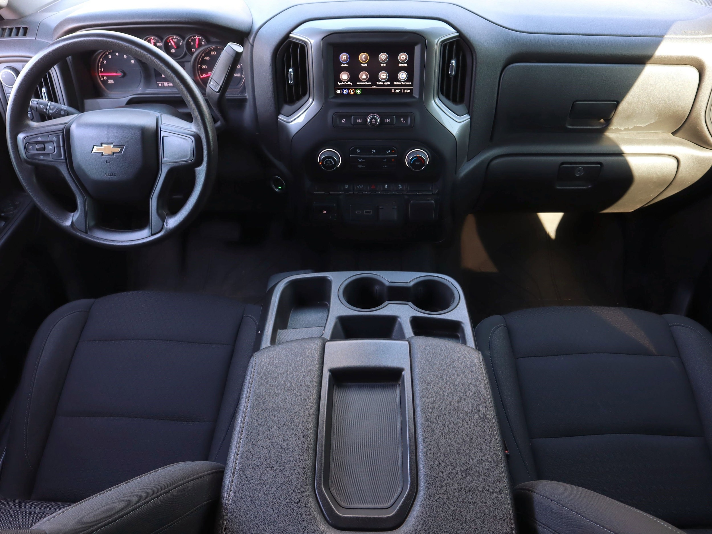 2024 Chevrolet Silverado 2500HD Custom photo 4