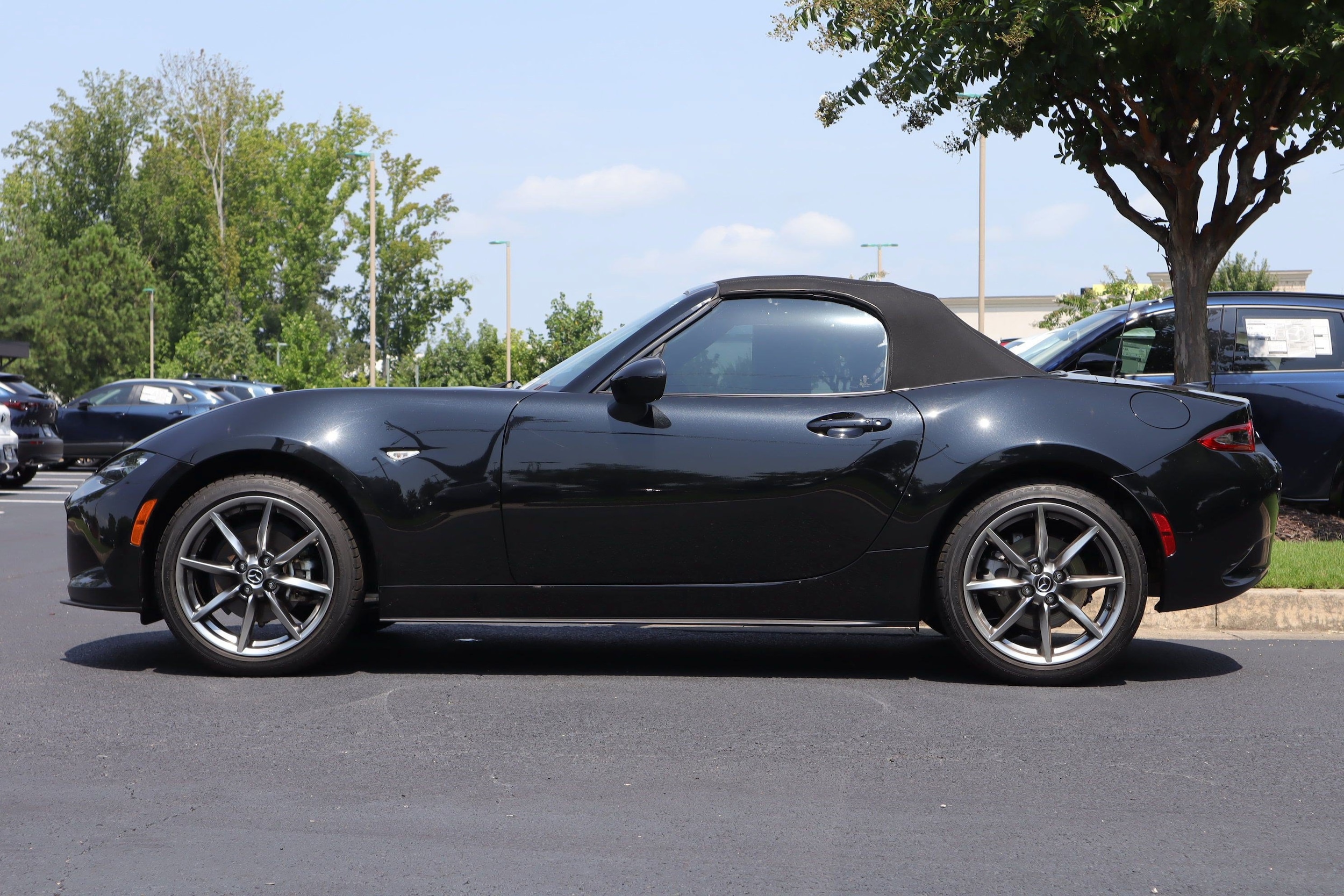 Mazda MX-5 Miata Grand Touring