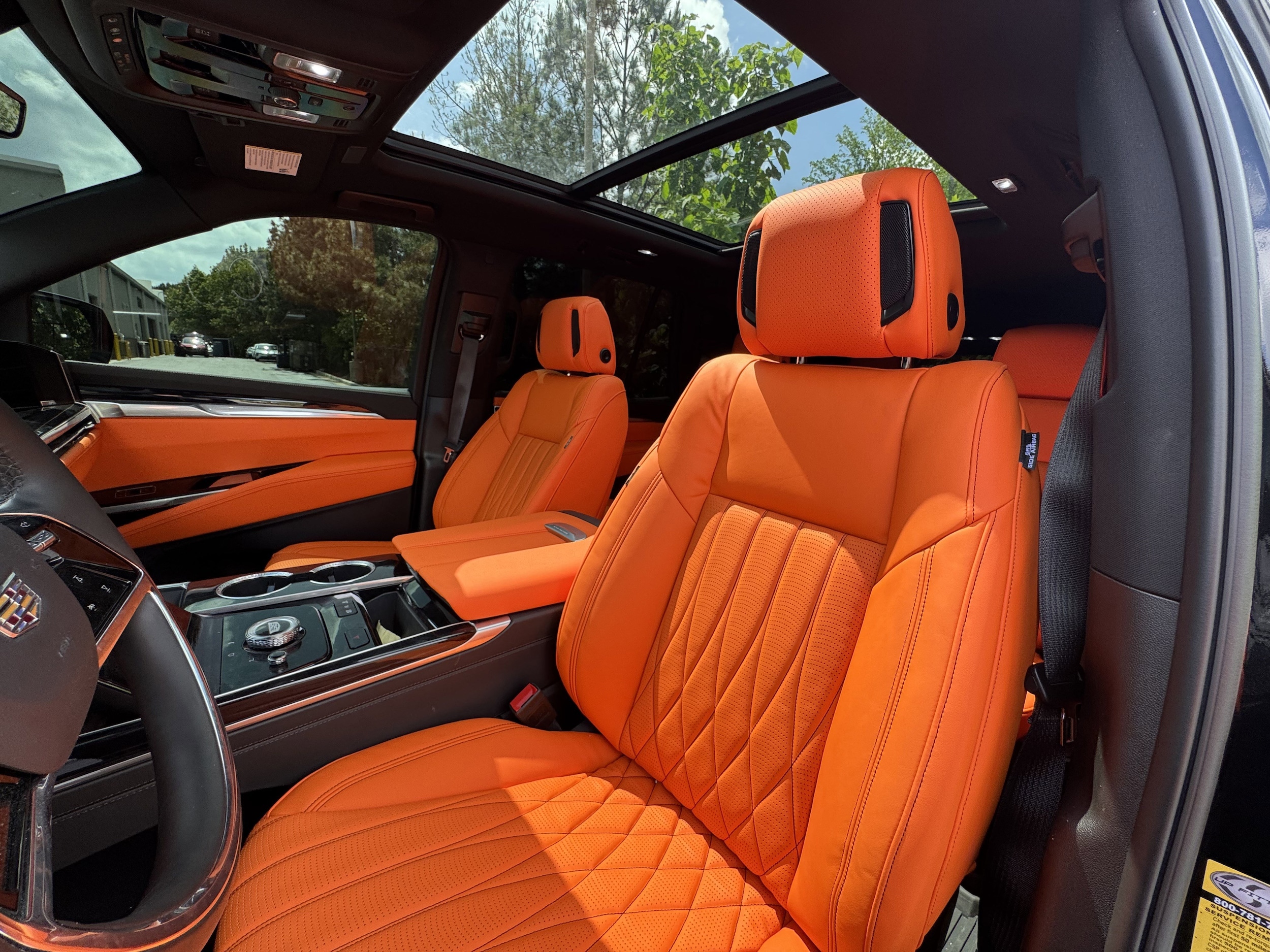 2025 CADILLAC Escalade 4WD Sport photo 6