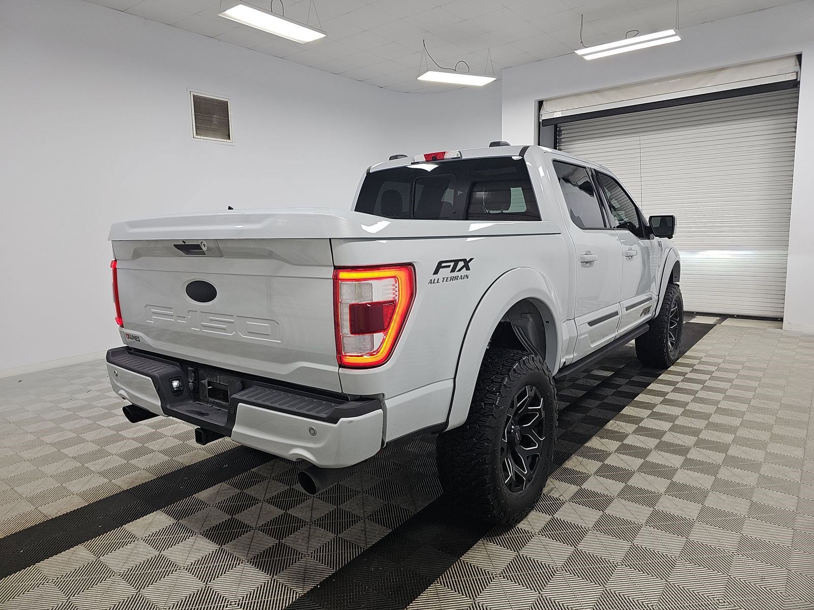 2021 Ford F-150 LARIAT photo 4