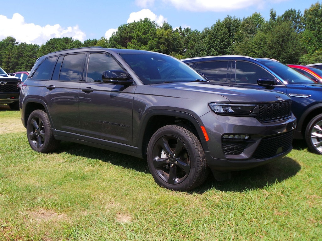 Used 2025 Jeep Grand Cherokee Limited SUV