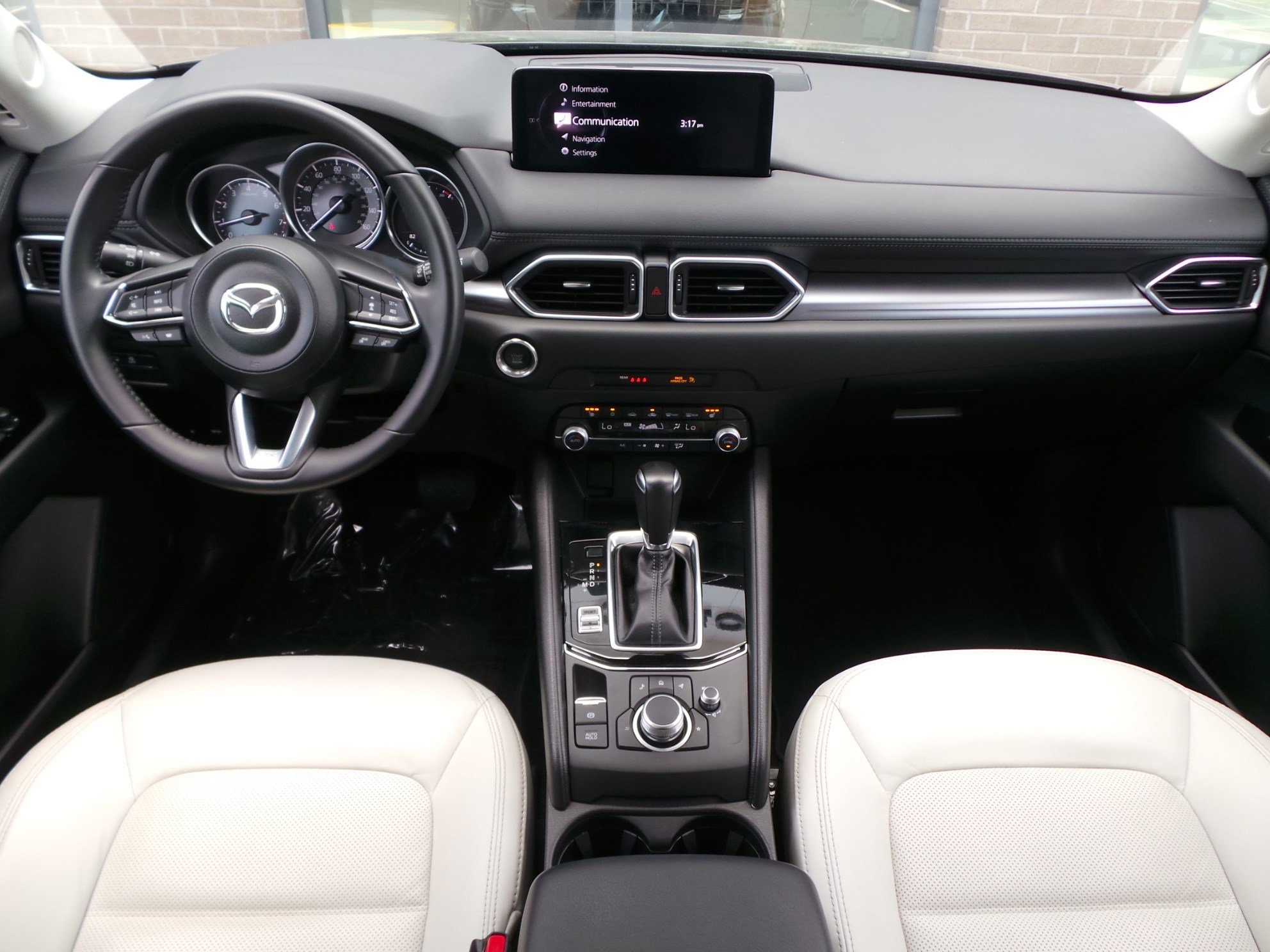 2023 Mazda CX-5 2.5 S Preferred Package photo 5