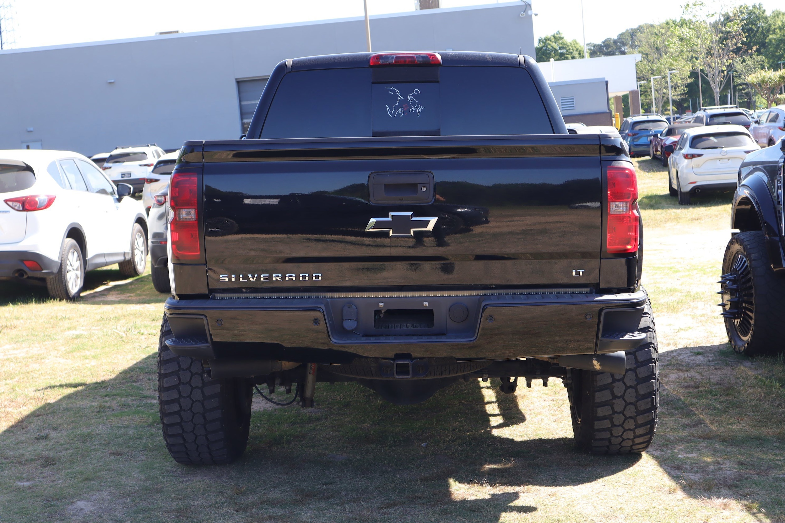 2017 Chevrolet Silverado 1500 LT photo 4